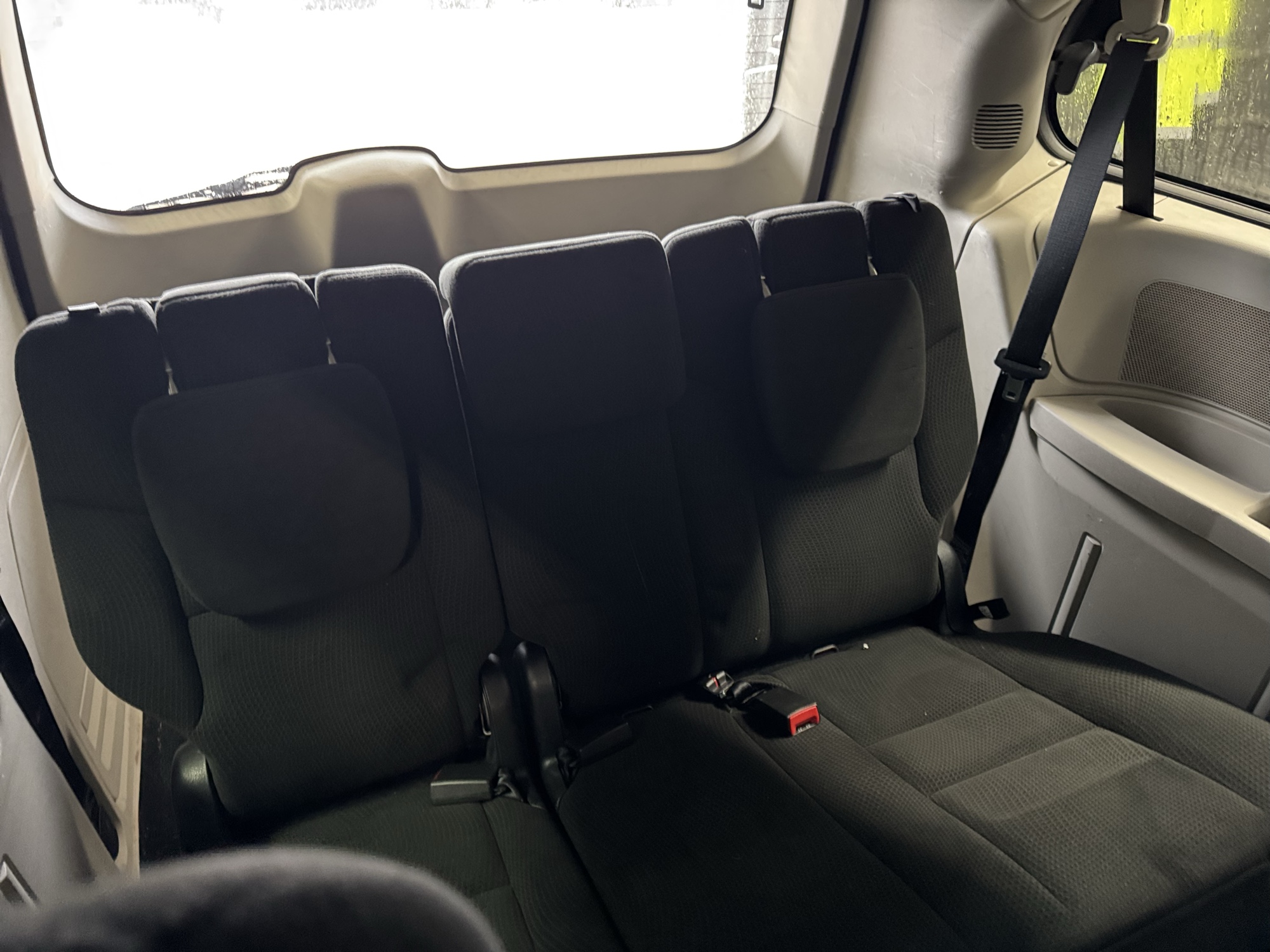 2015 dodge grand-caravan se with 190329 miles for sale near Elk River, Minnesota 106916_29_third_row_seat.jpg