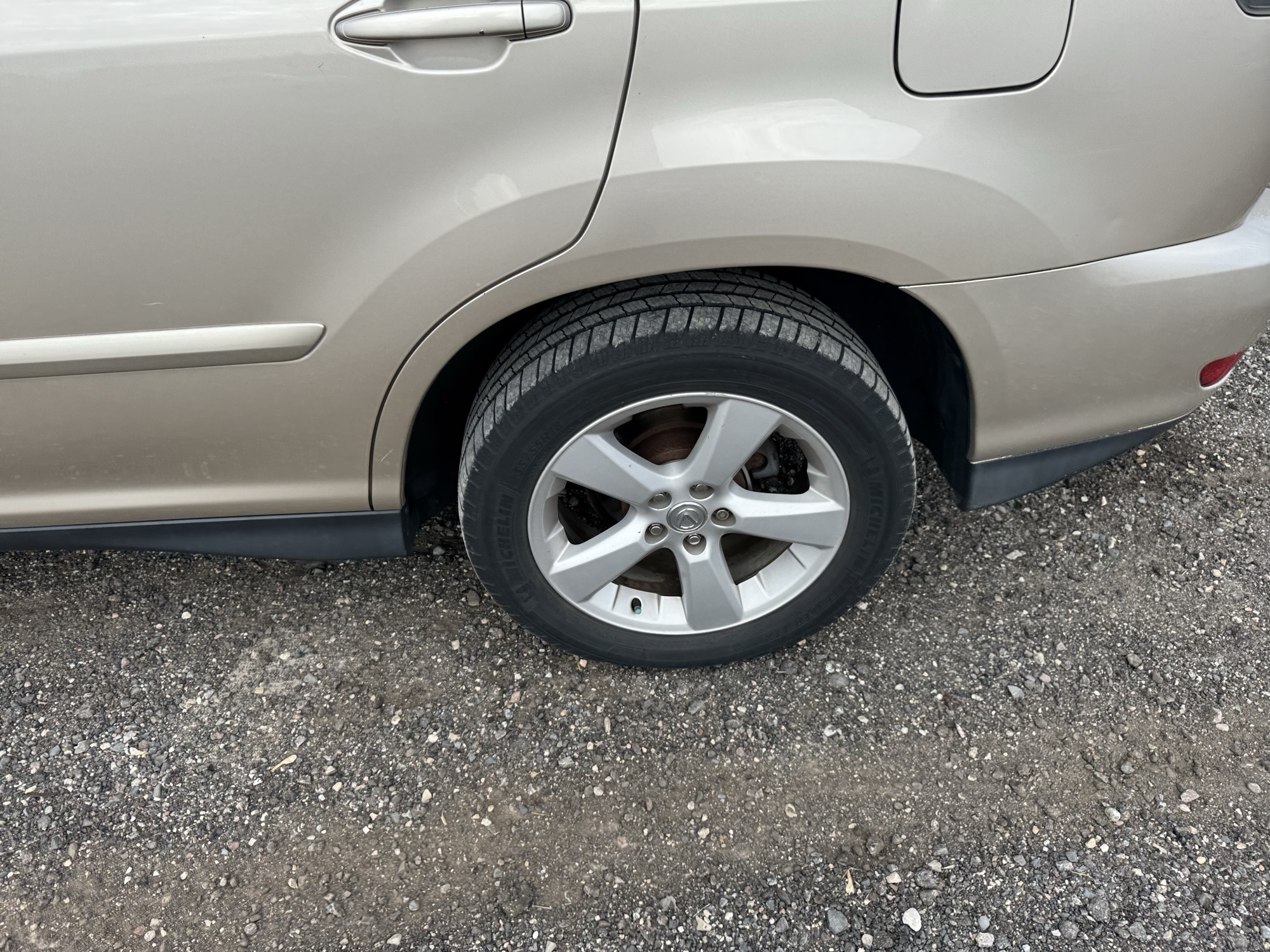 2004 lexus rx-330 4wd with 211578 miles for sale near Elk River, Minnesota 106917_13_rear_drv_wheel.jpg