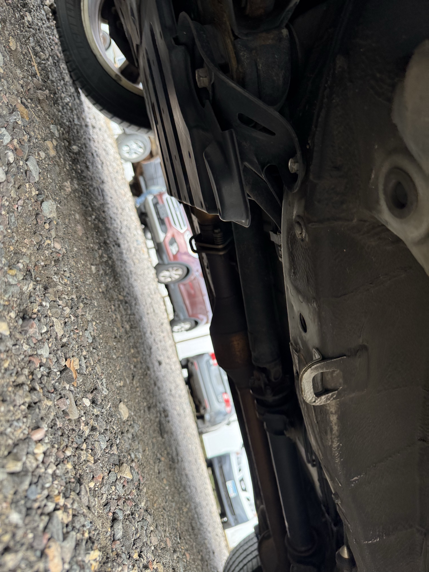 2004 lexus rx-330 4wd with 211578 miles for sale near Elk River, Minnesota 106917_17_undercar_drv_side.jpg