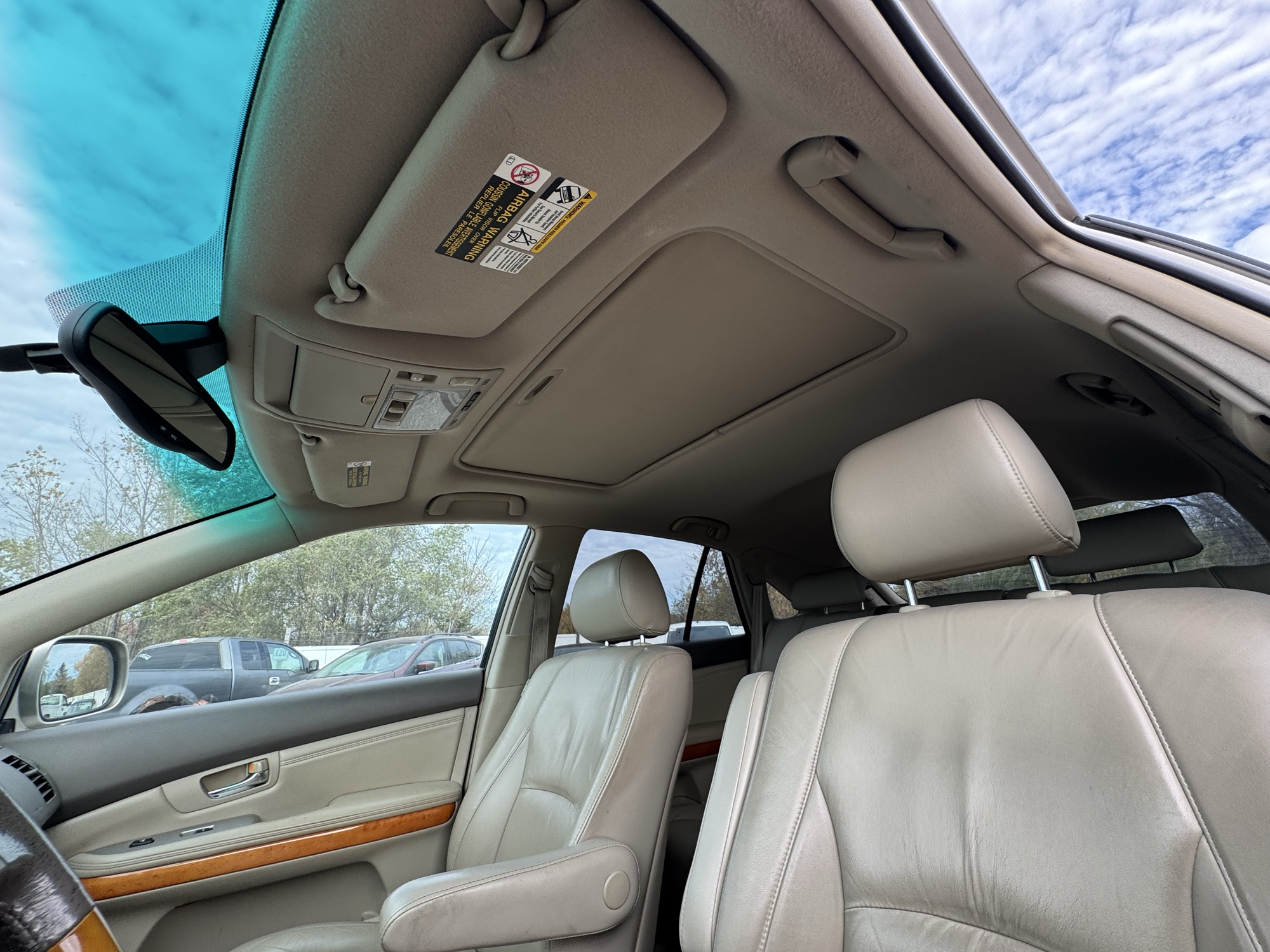 2004 lexus rx-330 4wd with 211578 miles for sale near Elk River, Minnesota 106917_35_headliner_sunroof.jpg
