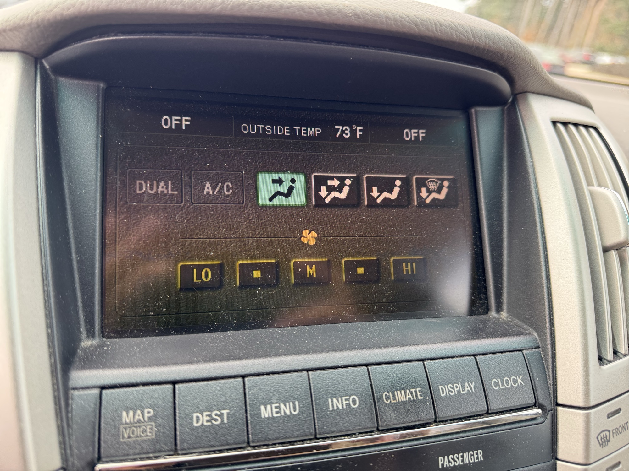 2004 lexus rx-330 4wd with 211578 miles for sale near Elk River, Minnesota 106917_40_climate_control.jpg