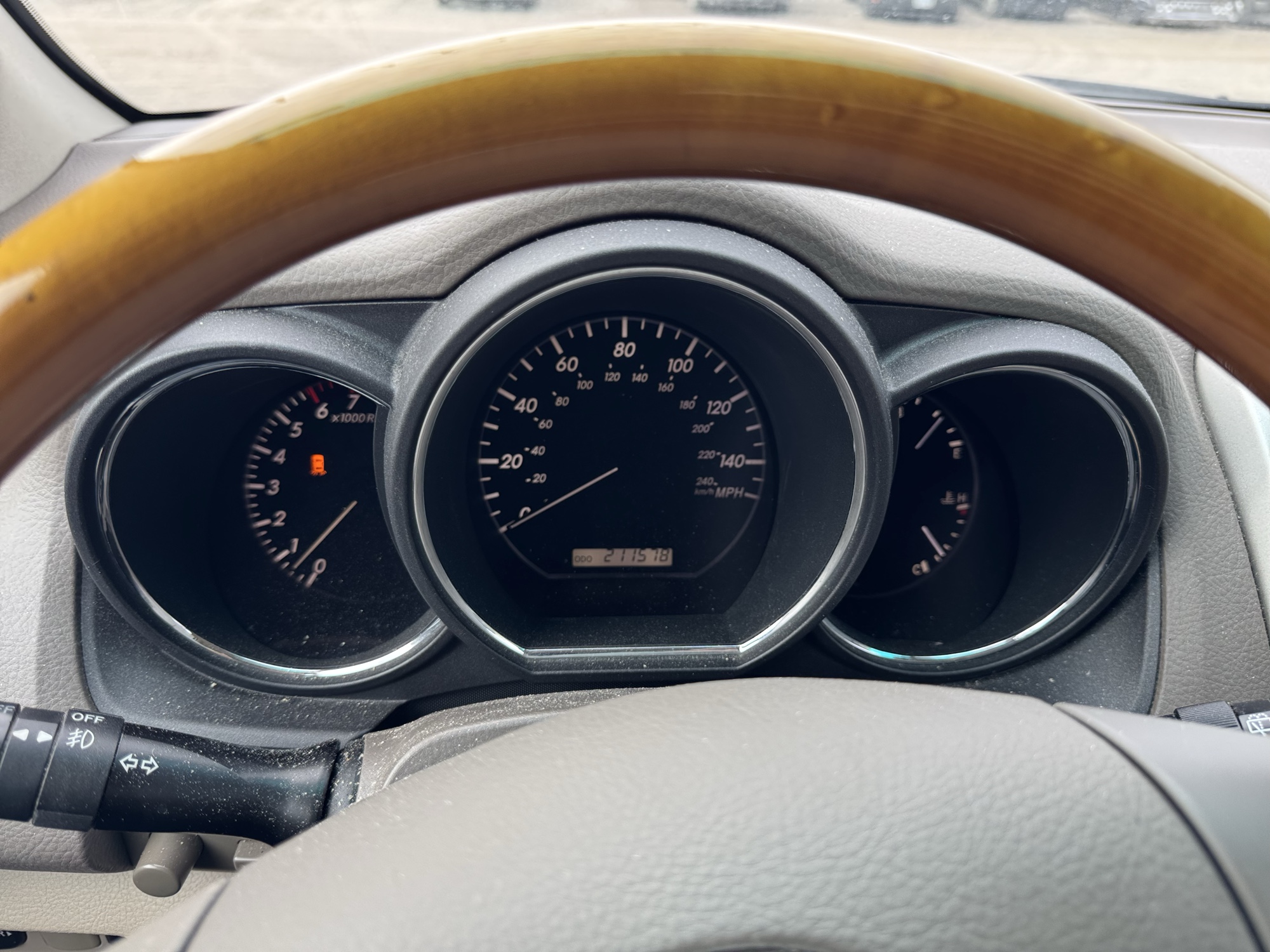 2004 lexus rx-330 4wd with 211578 miles for sale near Elk River, Minnesota 106917_43_gauge_cluster.jpg