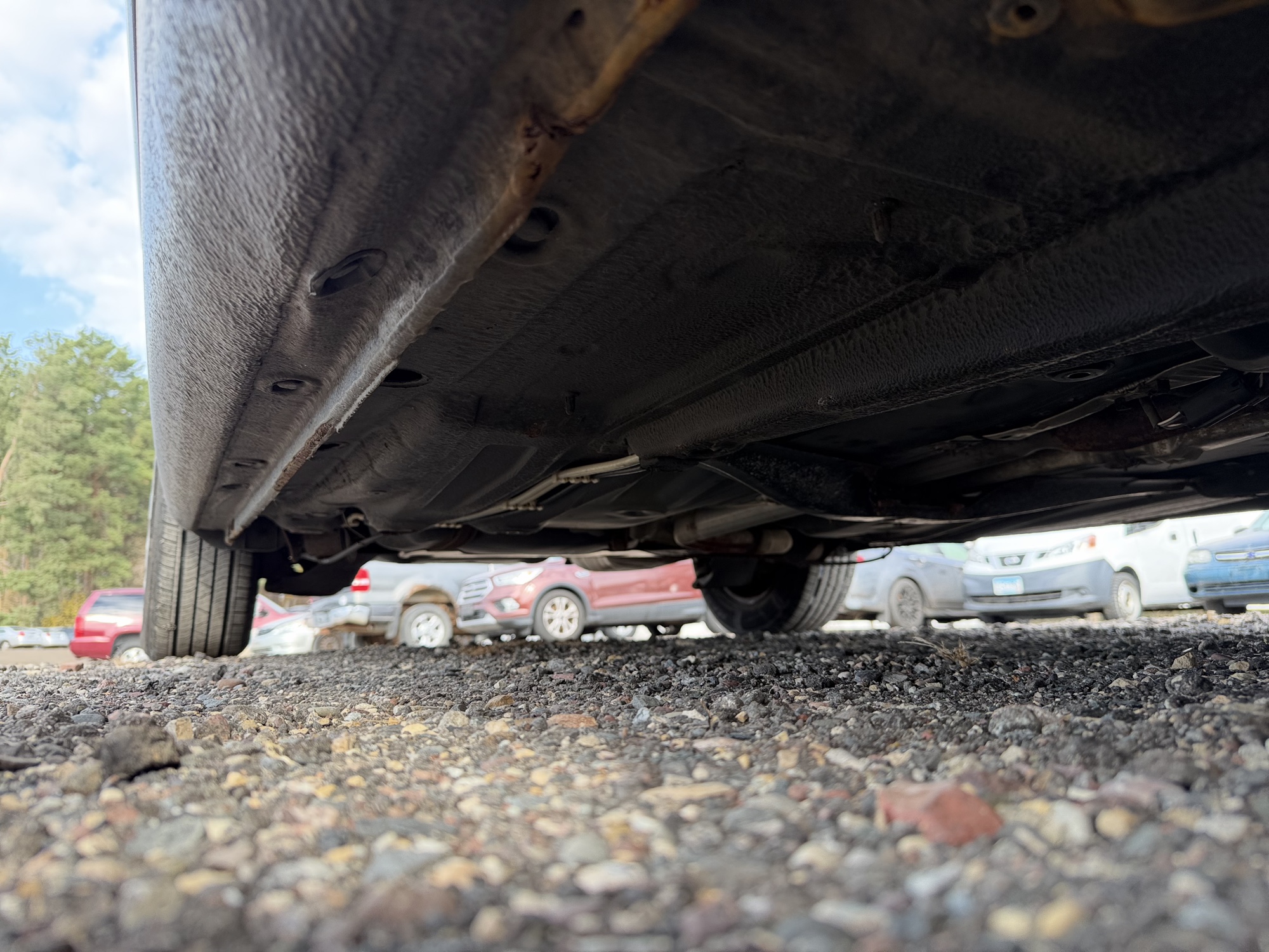 2004 volkswagen golf gl-2.0 with 222387 miles for sale near Elk River, Minnesota 106919_21_undercar_pass_side.jpg