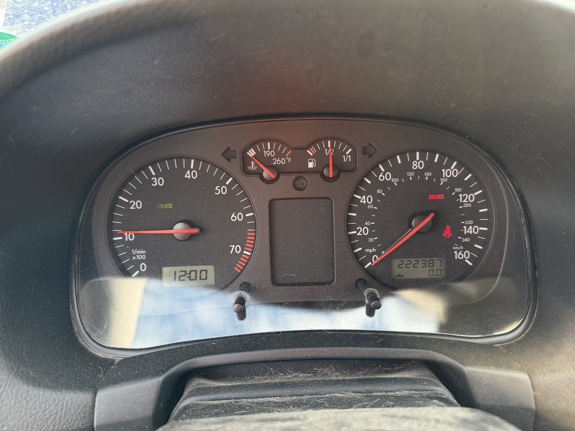 2004 volkswagen golf gl-2.0 with 222387 miles for sale near Elk River, Minnesota 106919_43_gauge_cluster.jpg