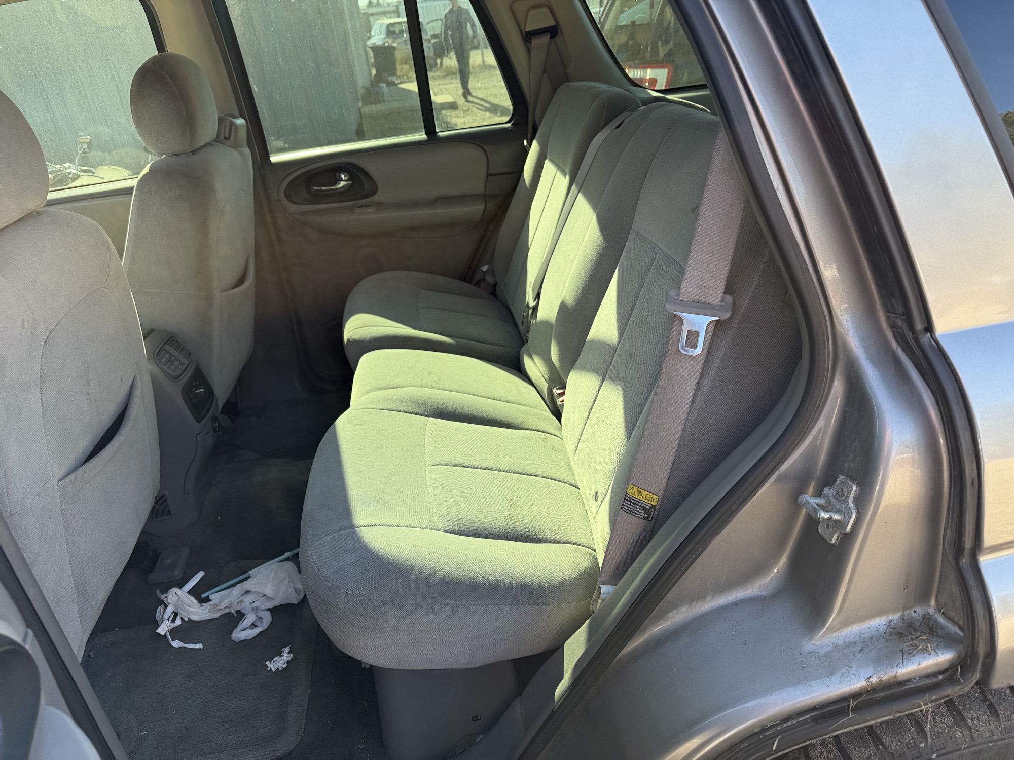 2005 chevrolet trailblazer ls-4wd with 141688 miles for sale near Elk River, Minnesota 106920_24_drv_rear_seat.jpg