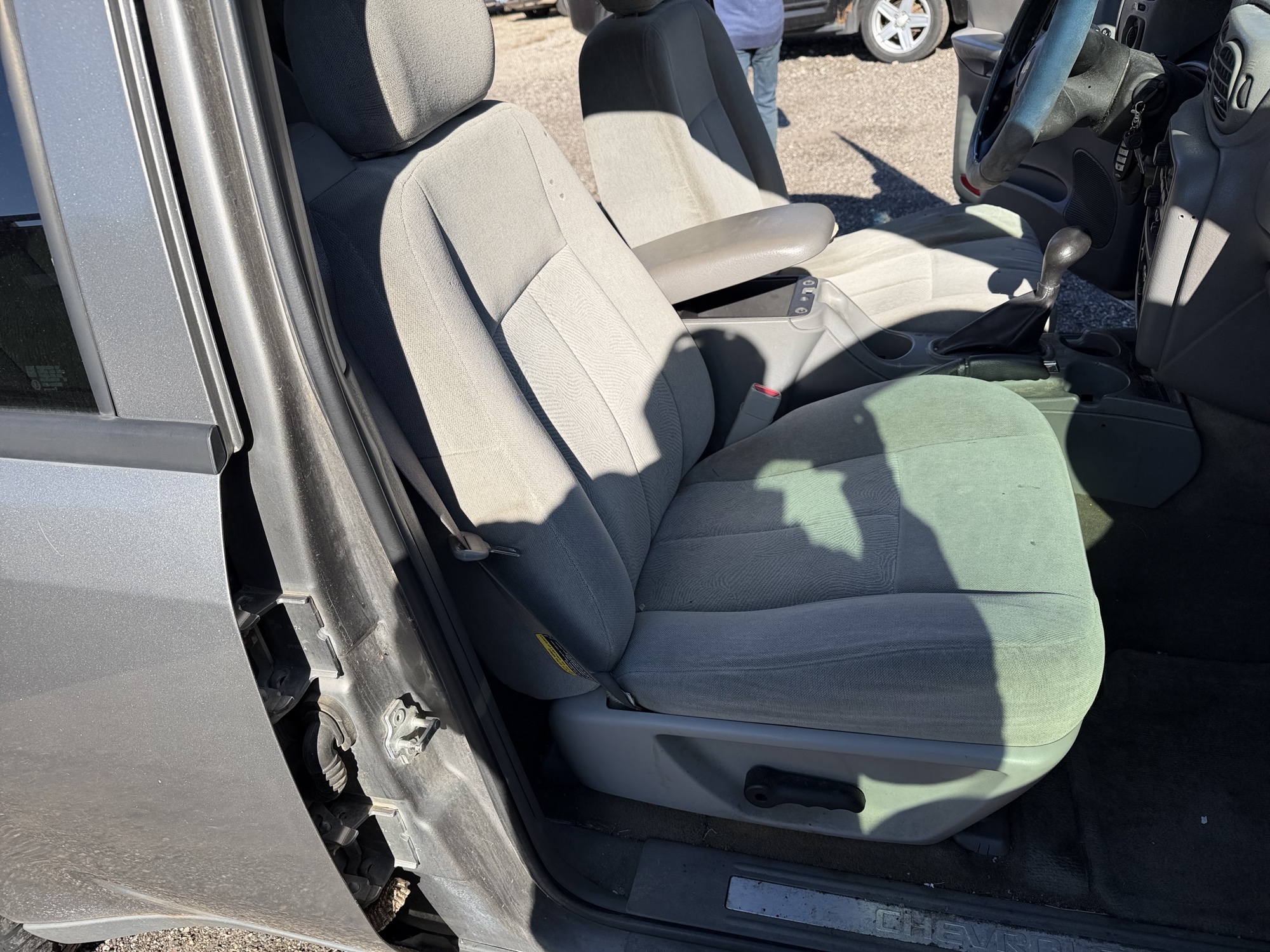 2005 chevrolet trailblazer ls-4wd with 141688 miles for sale near Elk River, Minnesota 106920_31_passenger_seat.jpg