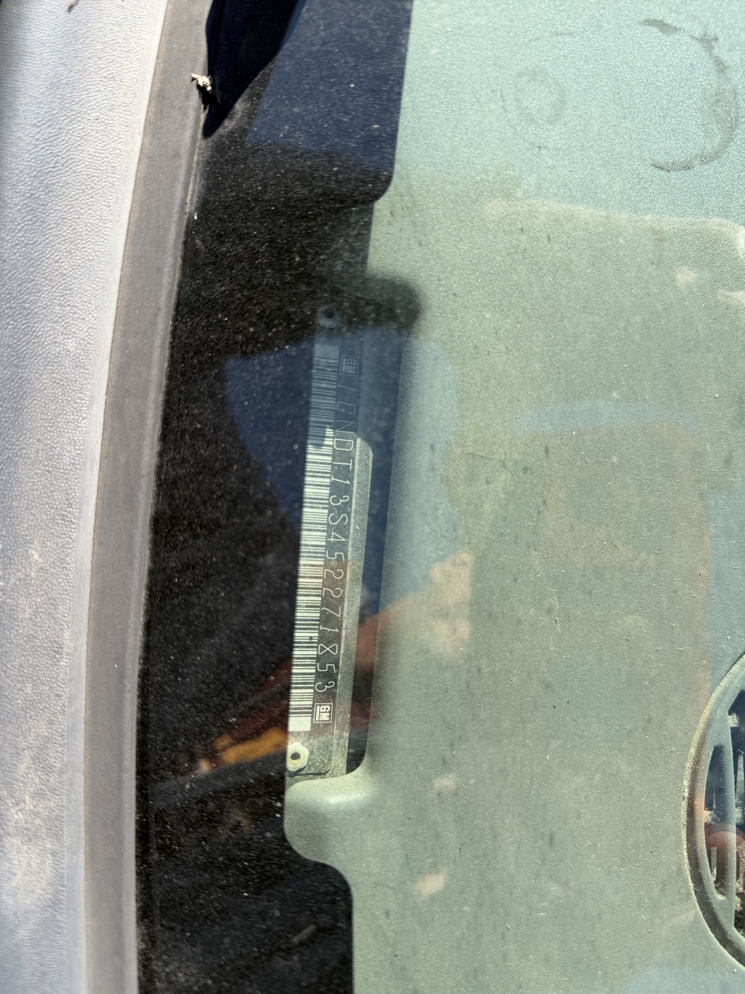 2005 chevrolet trailblazer ls-4wd with 141688 miles for sale near Elk River, Minnesota 106920_48_windshield_vin_plate.jpg