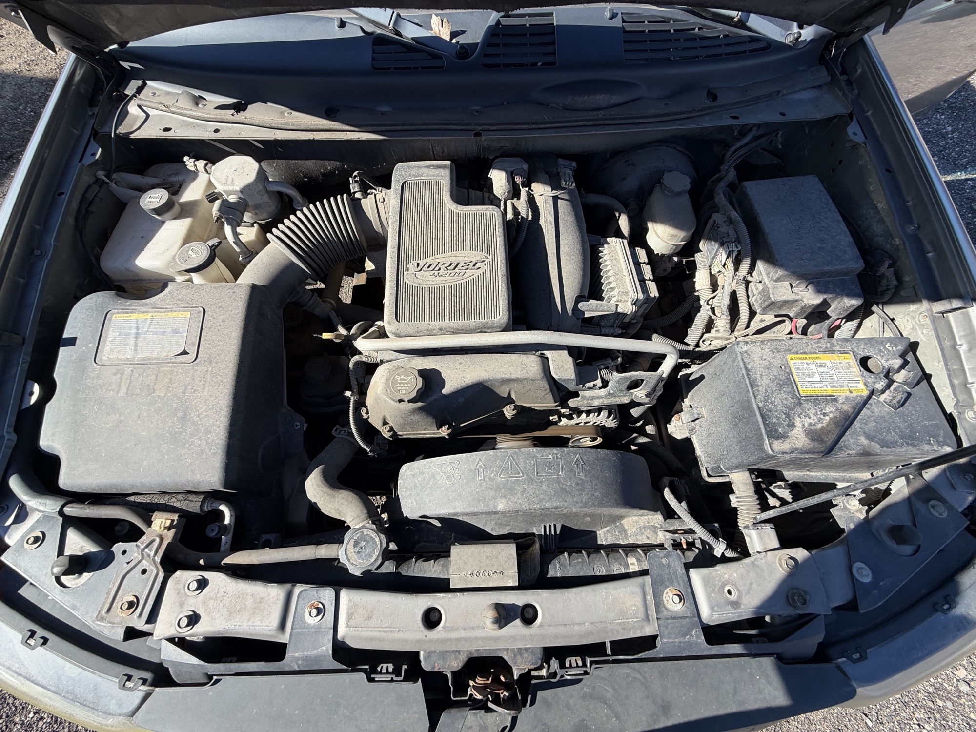 2005 chevrolet trailblazer ls-4wd with 141688 miles for sale near Elk River, Minnesota 106920_49_engine_bay.jpg