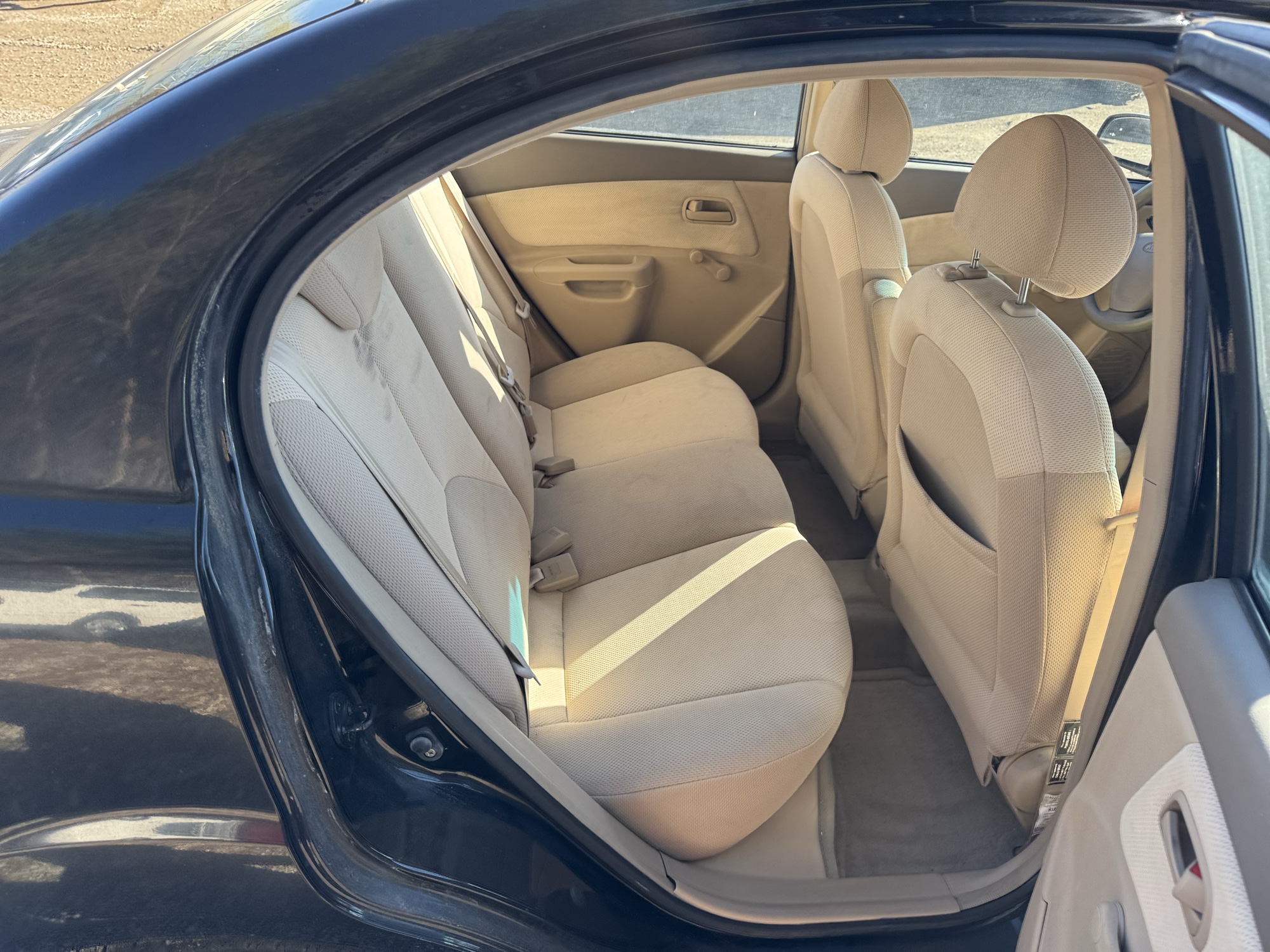 2006 kia rio base with 41470 miles for sale near Elk River, Minnesota 106921_28_pass_rear_seat.jpg