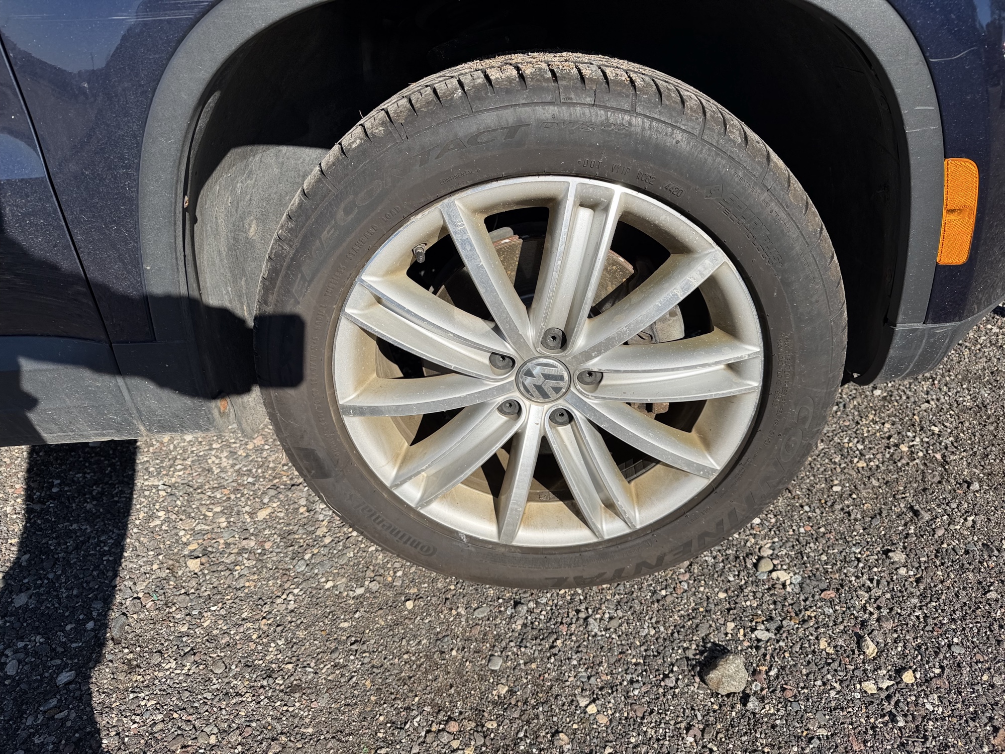 2011 volkswagen tiguan s-4motion with 116934 miles for sale near Elk River, Minnesota 106922_15_front_pass_wheel.jpg