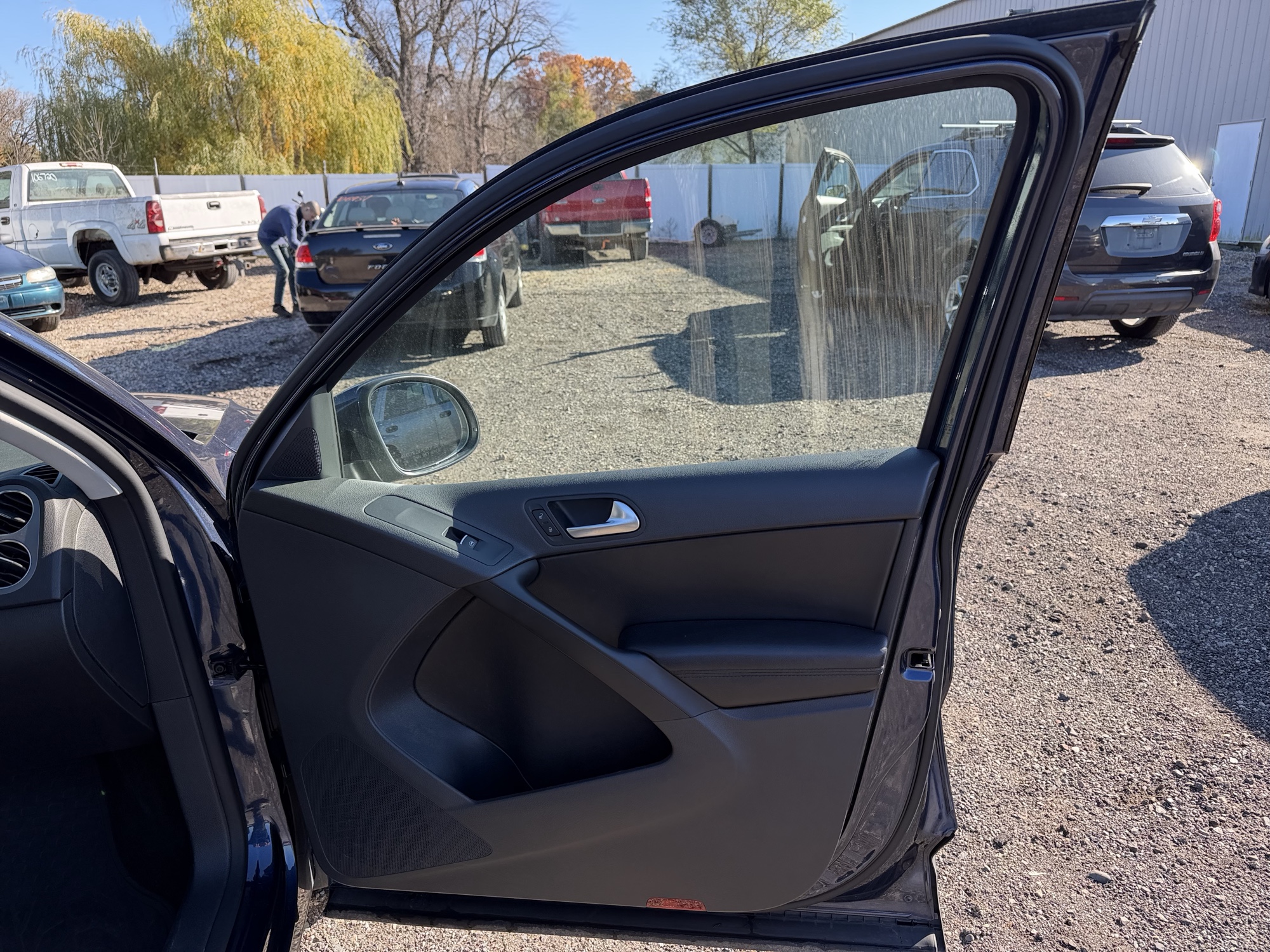 2011 volkswagen tiguan s-4motion with 116934 miles for sale near Elk River, Minnesota 106922_32_passenger_door_panel.jpg