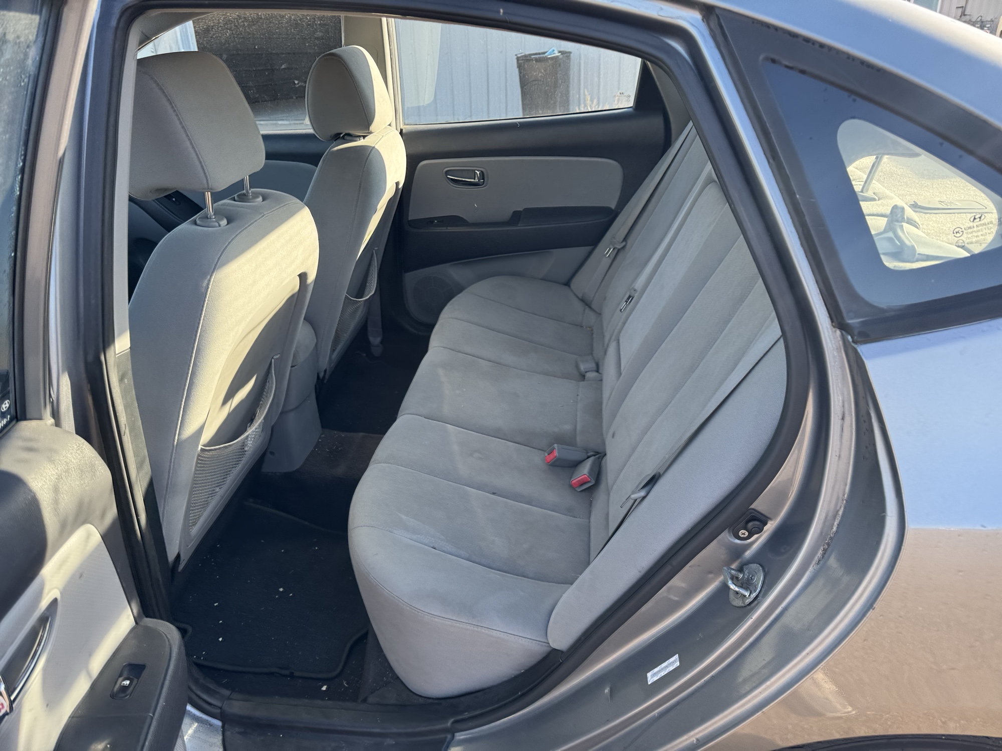 2010 hyundai elantra se with 156272 miles for sale near Elk River, Minnesota 106924_24_drv_rear_seat.jpg