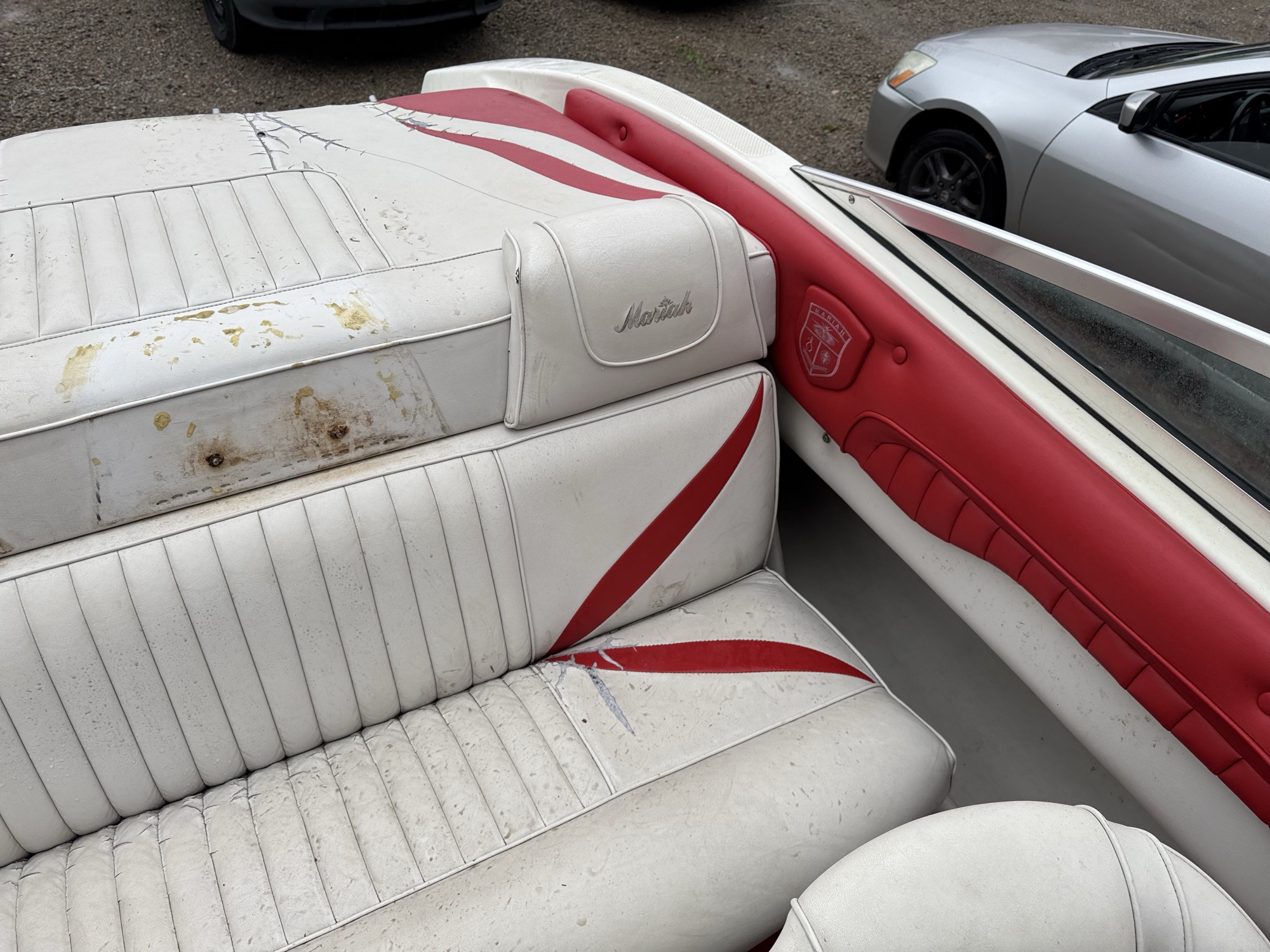 1997 mariah talari for sale near Elk River, Minnesota 106926_28_pass_rear_seat.jpg