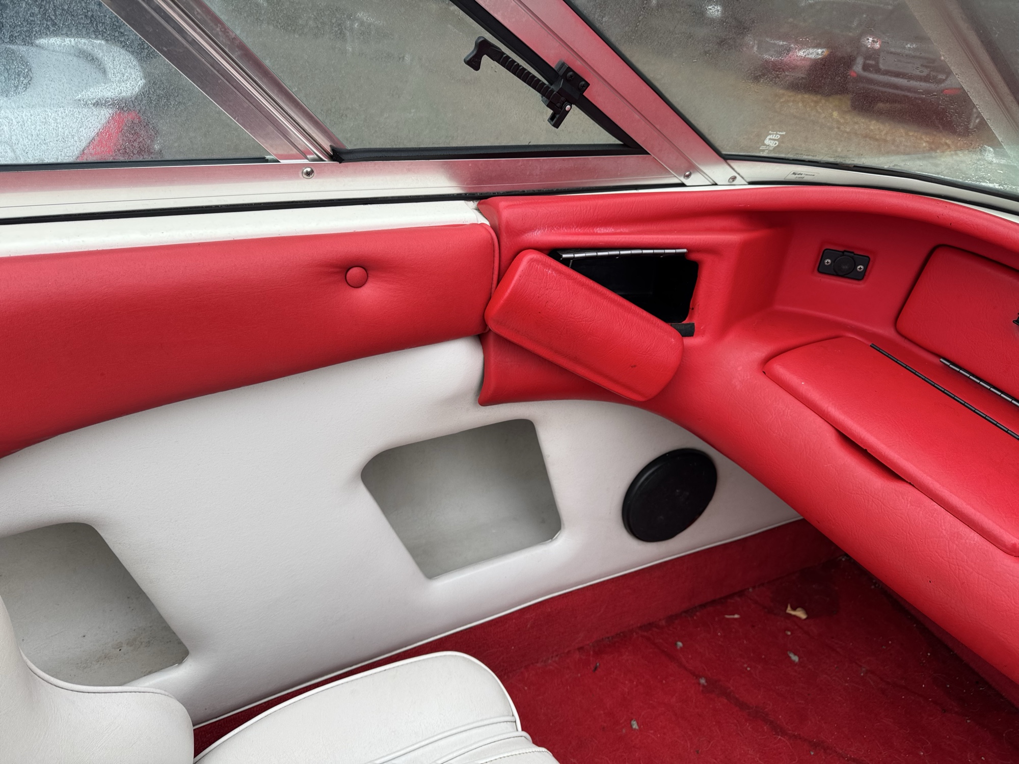 1997 mariah talari for sale near Elk River, Minnesota 106926_32_passenger_door_panel.jpg