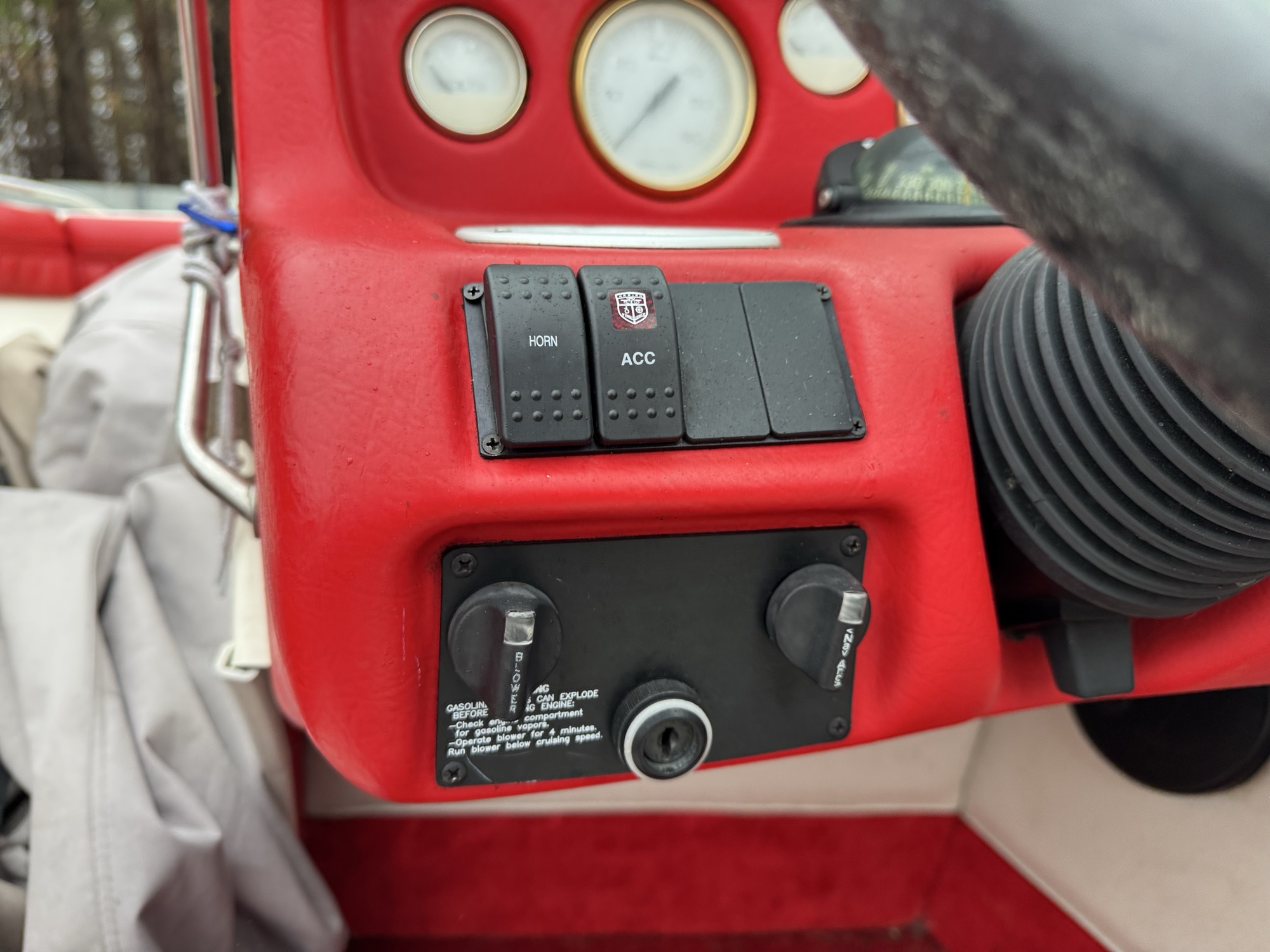 1997 mariah talari for sale near Elk River, Minnesota 106926_42_heated_seat_switches.jpg