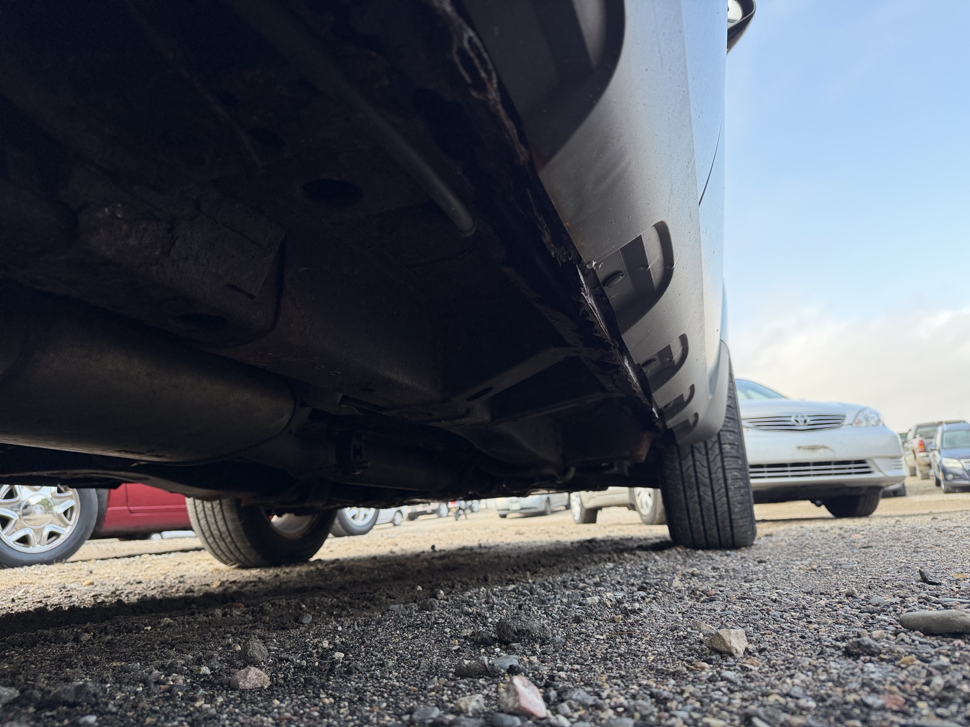 2004 saturn vue awd-v6 with 217755 miles for sale near Elk River, Minnesota 106927_20_undercar_rear_pass.jpg