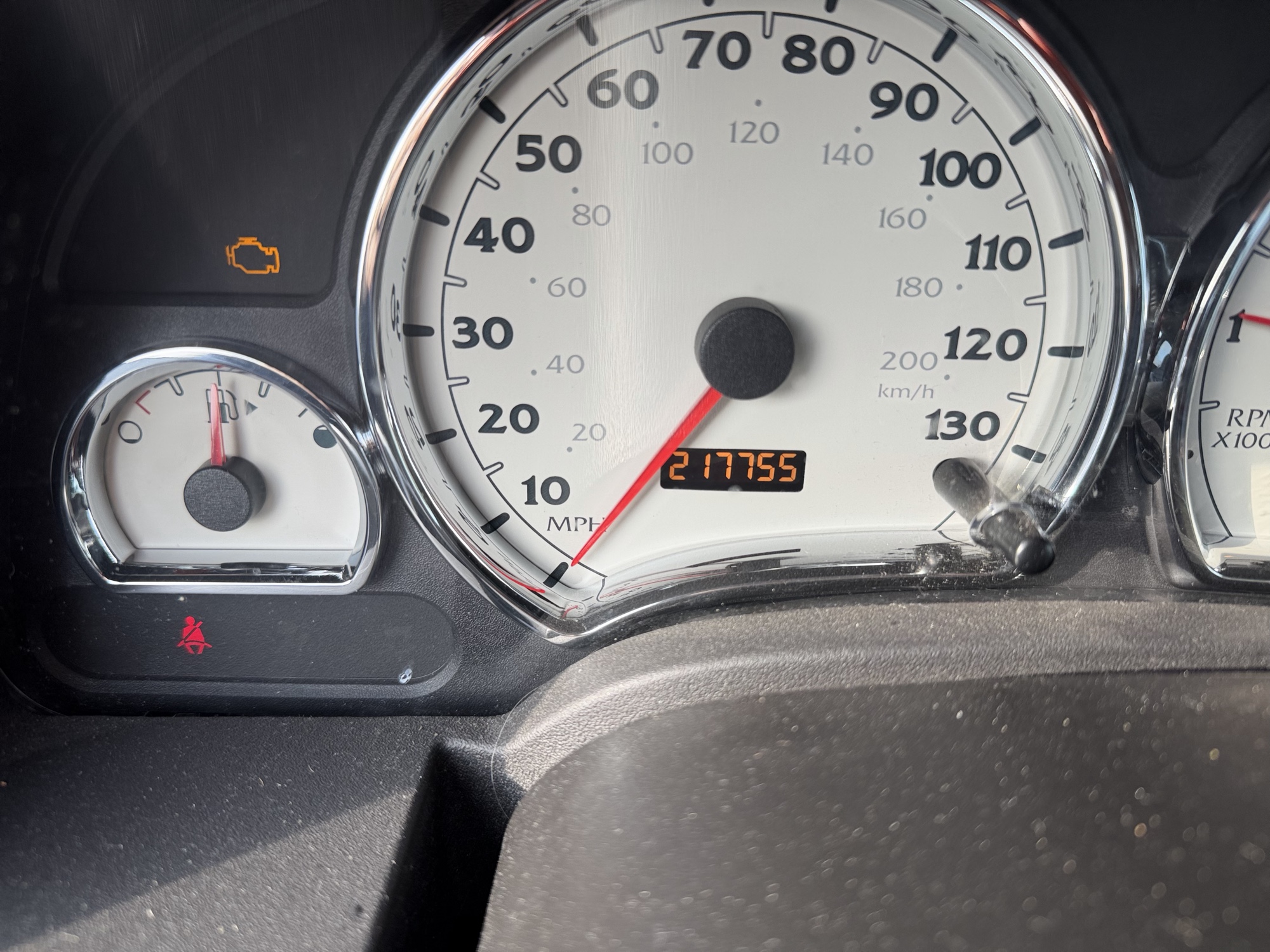 2004 saturn vue awd-v6 with 217755 miles for sale near Elk River, Minnesota 106927_44_mileage_closeup.jpg