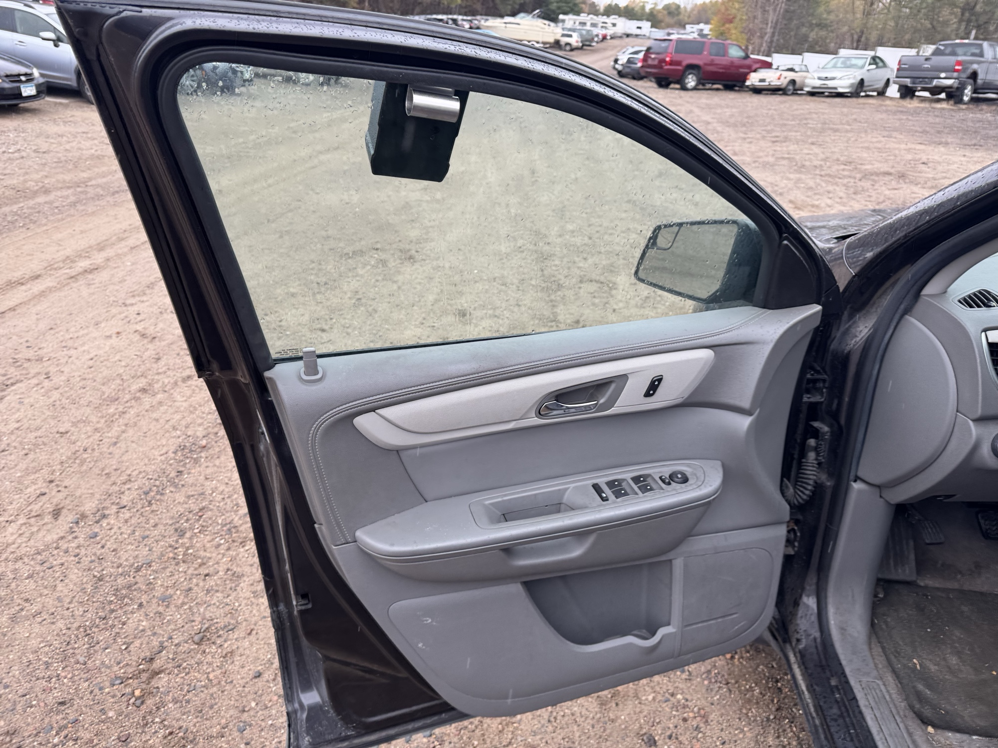 2014 chevrolet traverse ls-awd with 138627 miles for sale near Elk River, Minnesota 106928_23_driver_door_panel.jpg