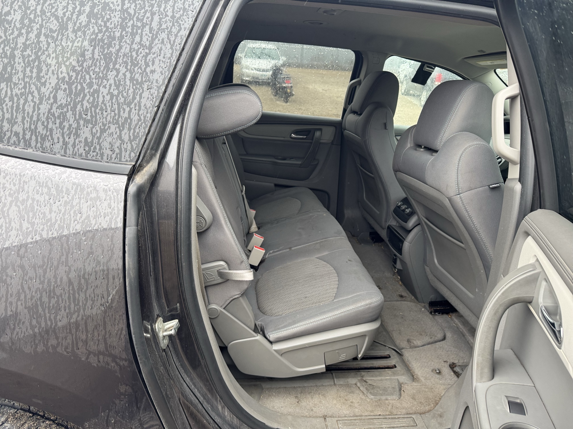 2014 chevrolet traverse ls-awd with 138627 miles for sale near Elk River, Minnesota 106928_28_pass_rear_seat.jpg
