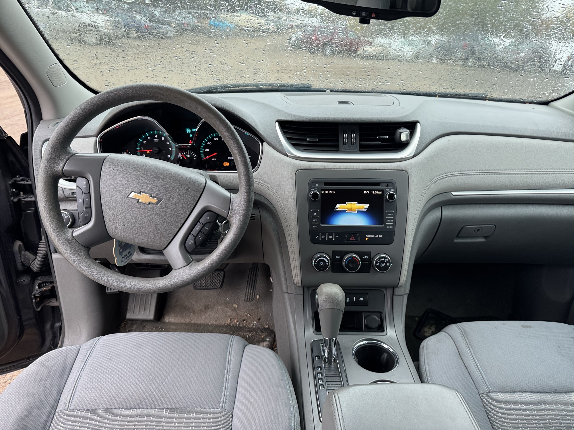 2014 chevrolet traverse ls-awd with 138627 miles for sale near Elk River, Minnesota 106928_34_whole_dash.jpg