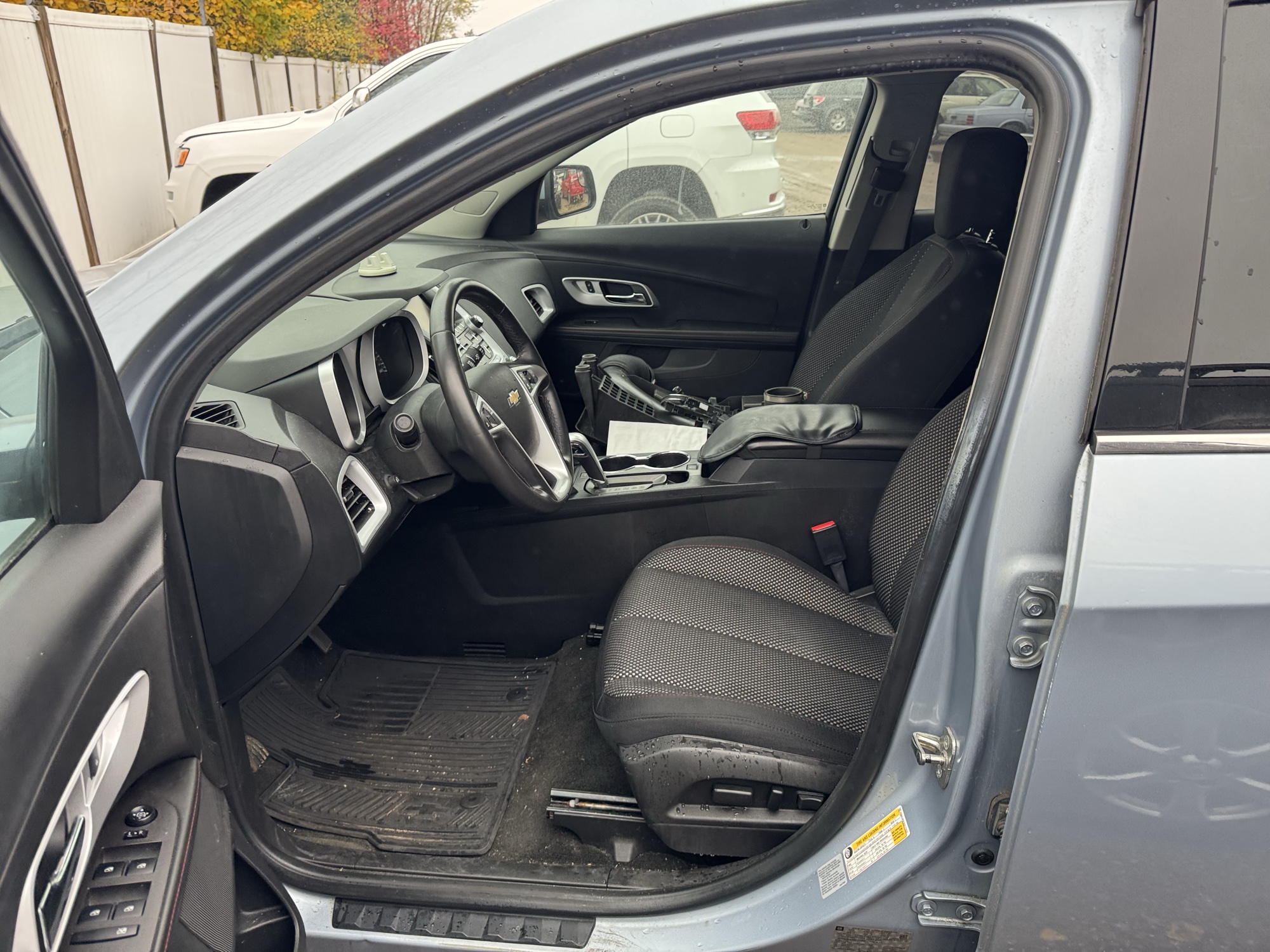 2014 chevrolet equinox 1lt-2wd with 85899 miles for sale near Elk River, Minnesota 106929_22_driver_seat.jpg