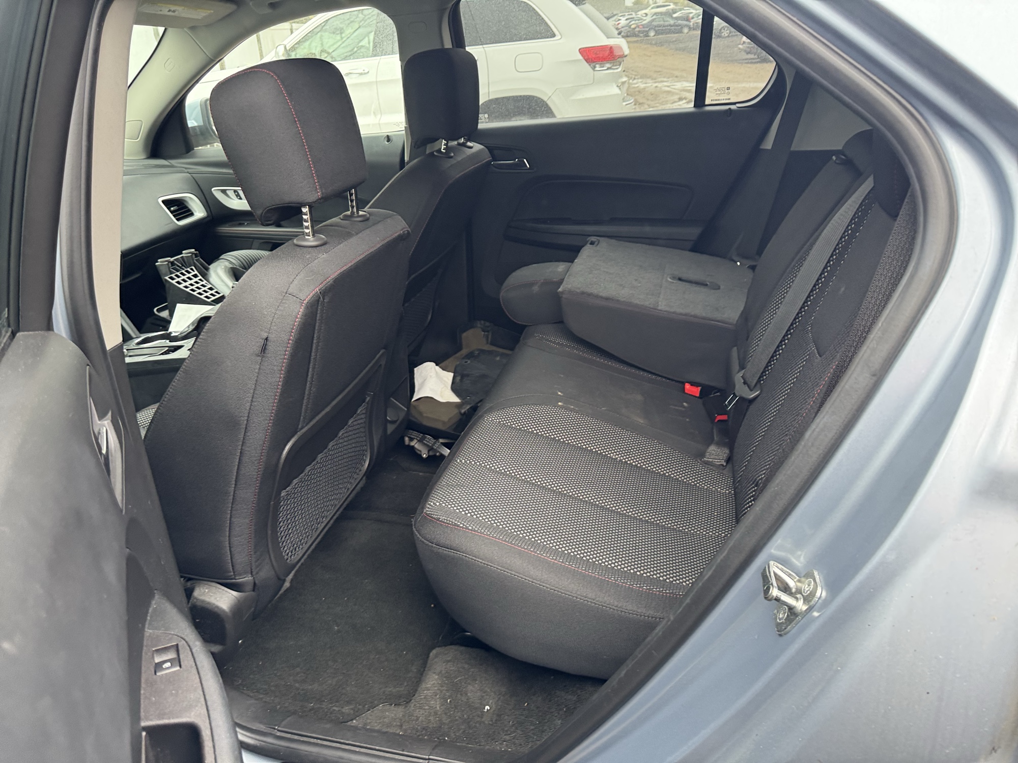 2014 chevrolet equinox 1lt-2wd with 85899 miles for sale near Elk River, Minnesota 106929_24_drv_rear_seat.jpg
