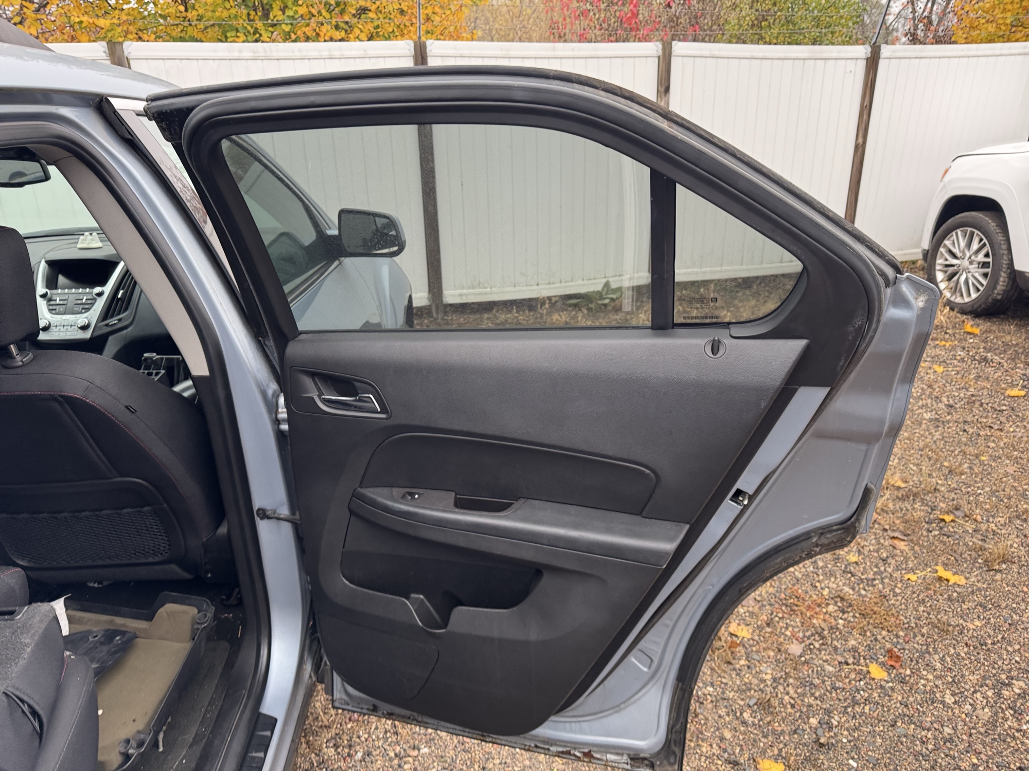 2014 chevrolet equinox 1lt-2wd with 85899 miles for sale near Elk River, Minnesota 106929_30_pass_rear_door_panel.jpg