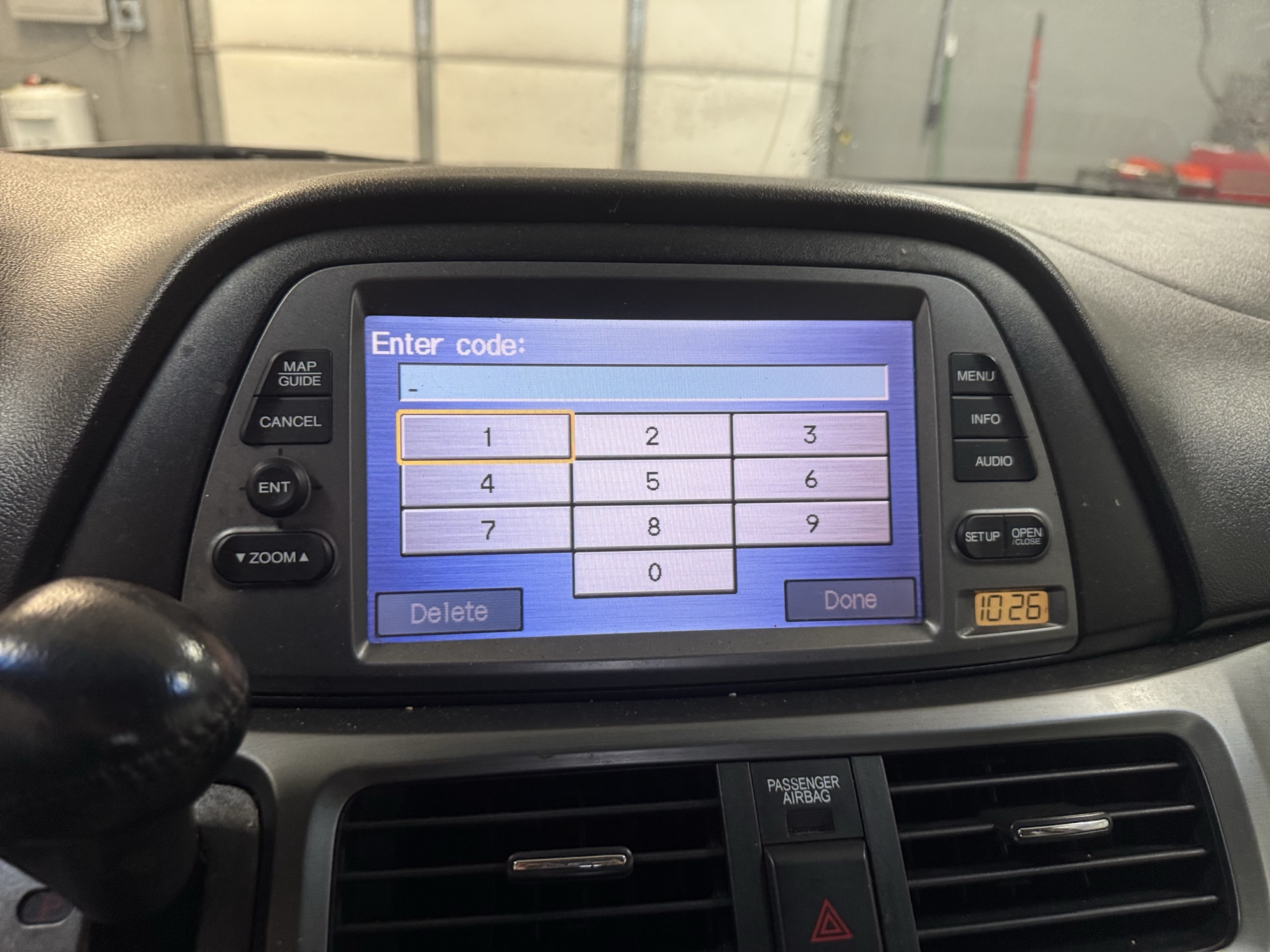 2006 honda odyssey ex-l-v6 with 217533 miles for sale near Elk River, Minnesota 106930_39_radio_closeup.jpg