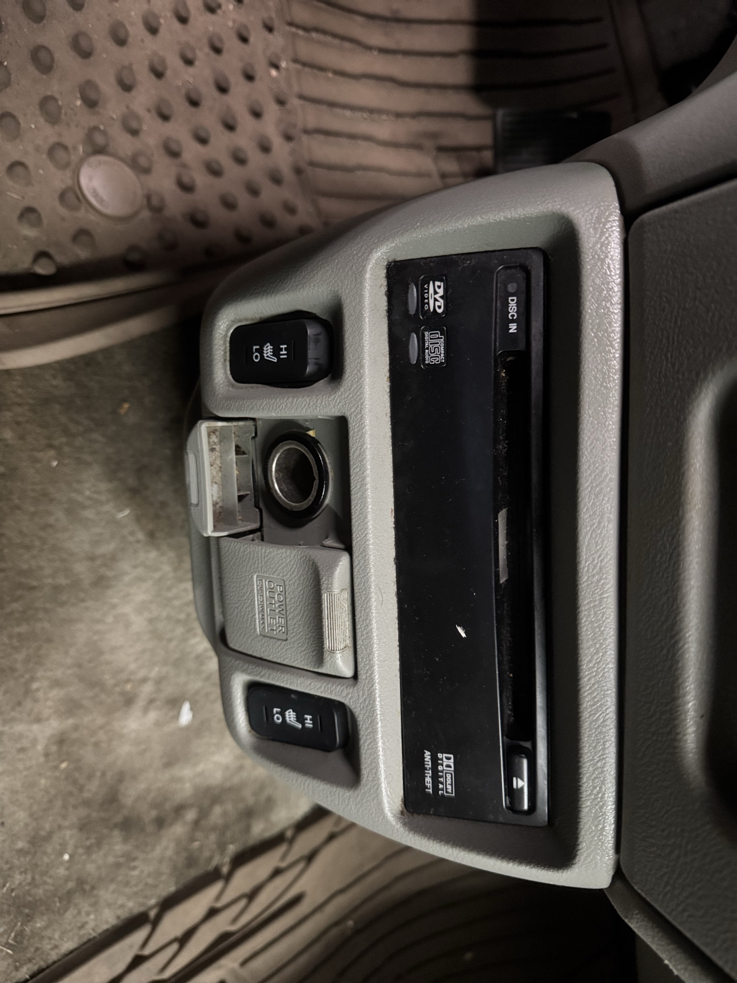 2006 honda odyssey ex-l-v6 with 217533 miles for sale near Elk River, Minnesota 106930_42_heated_seat_switches.jpg