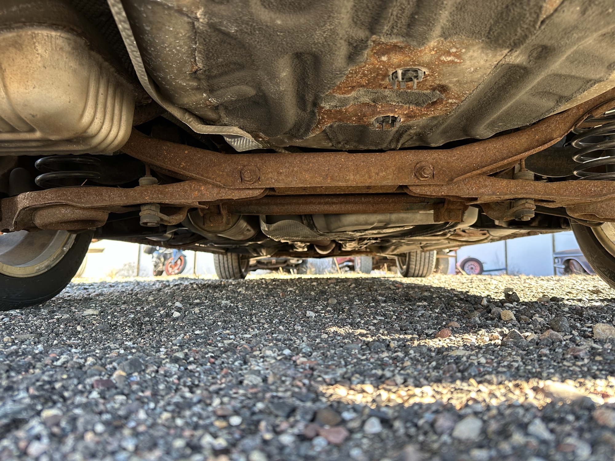 2009 ford focus ses-sedan with 214252 miles for sale near Elk River, Minnesota 106931_19_undercar_rear.jpg