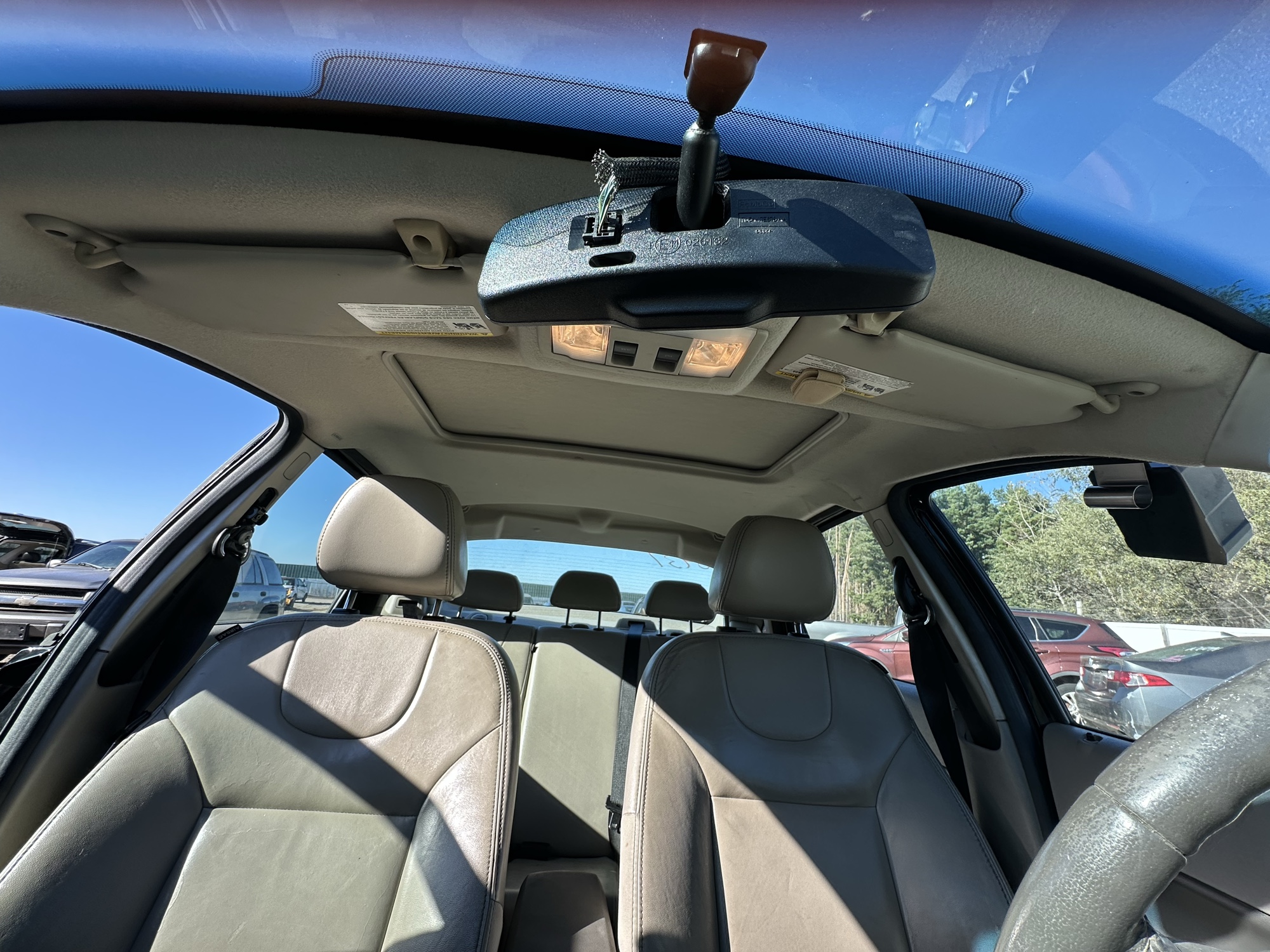 2009 ford focus ses-sedan with 214252 miles for sale near Elk River, Minnesota 106931_35_headliner_sunroof.jpg