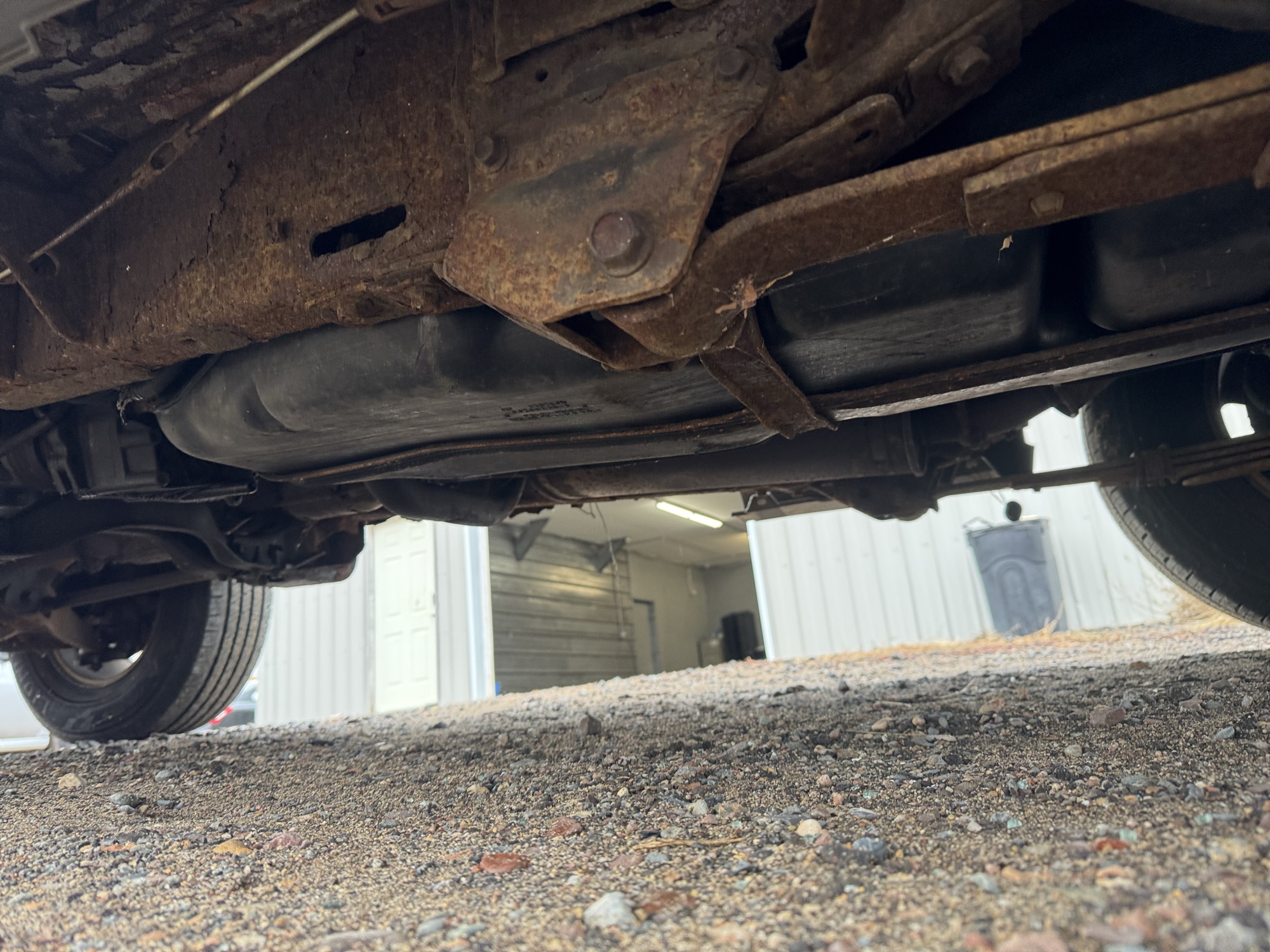 2003 ford explorer-sport xls-4wd with 199208 miles for sale near Elk River, Minnesota 106932_18_undercar_rear_drv.jpg