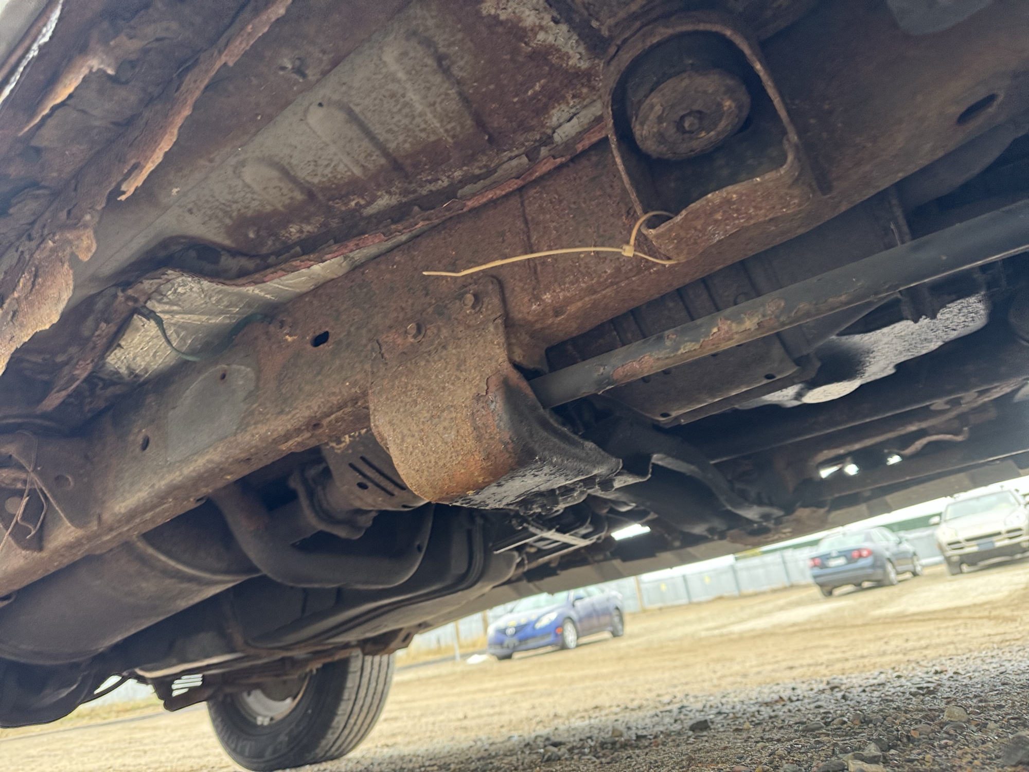 2003 ford explorer-sport xls-4wd with 199208 miles for sale near Elk River, Minnesota 106932_21_undercar_pass_side.jpg