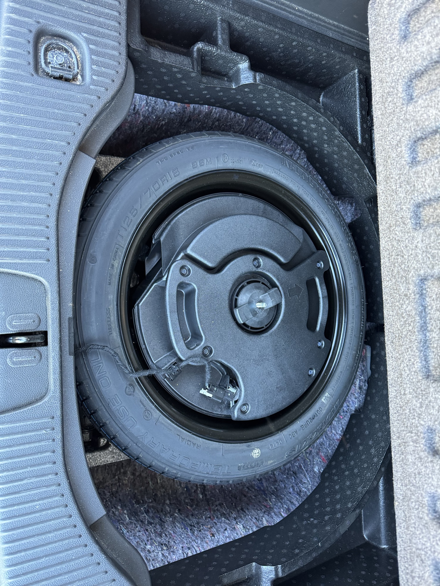 2014 buick encore leather-awd with 103938 miles for sale near Elk River, Minnesota 106933_27_spare_tire.jpg