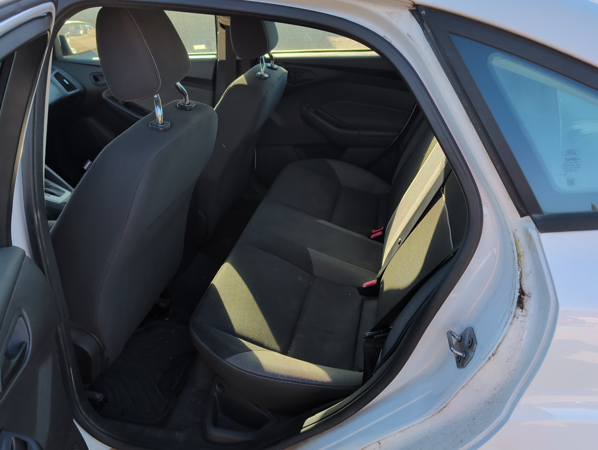 2012 ford focus se-sedan with 261316 miles for sale near Elk River, Minnesota 106936_24_drv_rear_seat.jpg