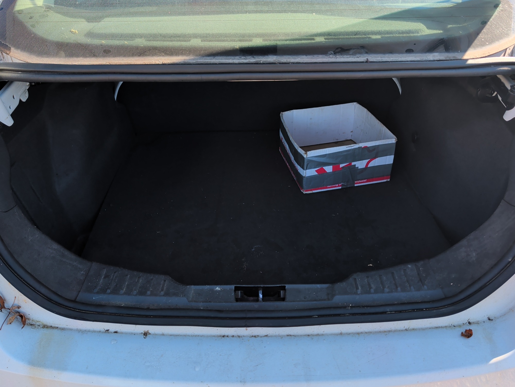 2012 ford focus se-sedan with 261316 miles for sale near Elk River, Minnesota 106936_26_trunk.jpg
