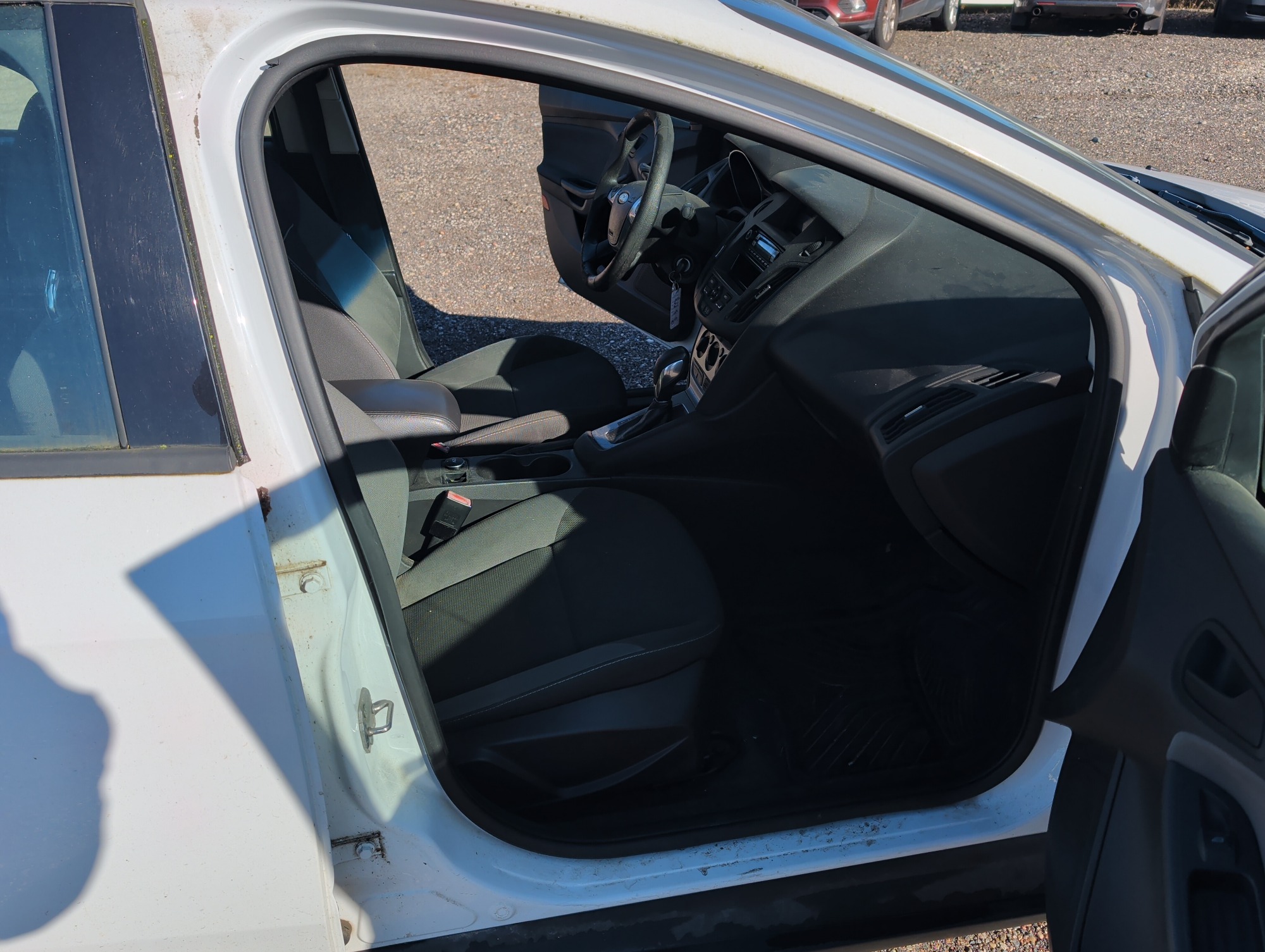 2012 ford focus se-sedan with 261316 miles for sale near Elk River, Minnesota 106936_31_passenger_seat.jpg