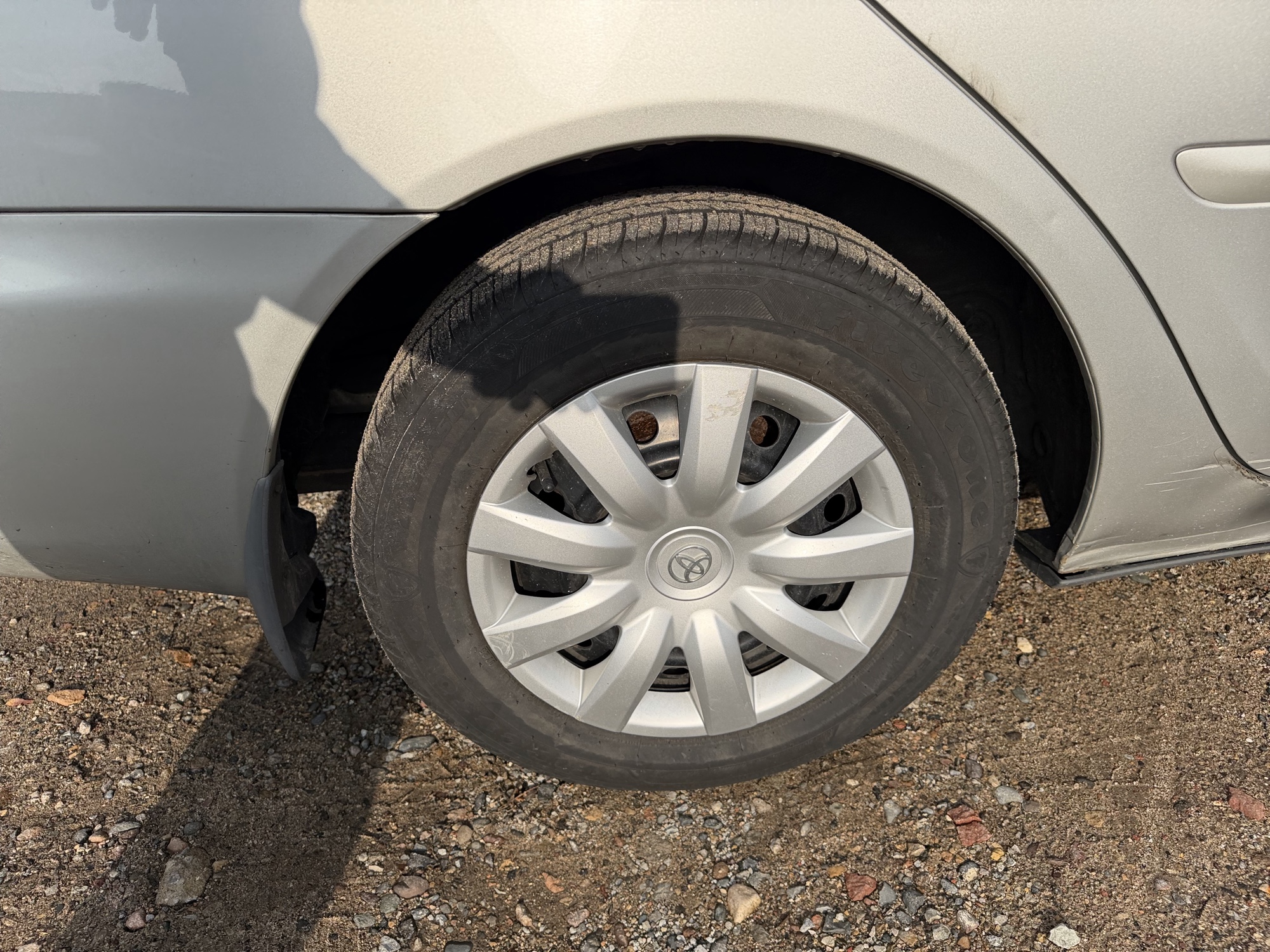 2005 toyota camry le with 145231 miles for sale near Elk River, Minnesota 106937_14_rear_pass_wheel.jpg
