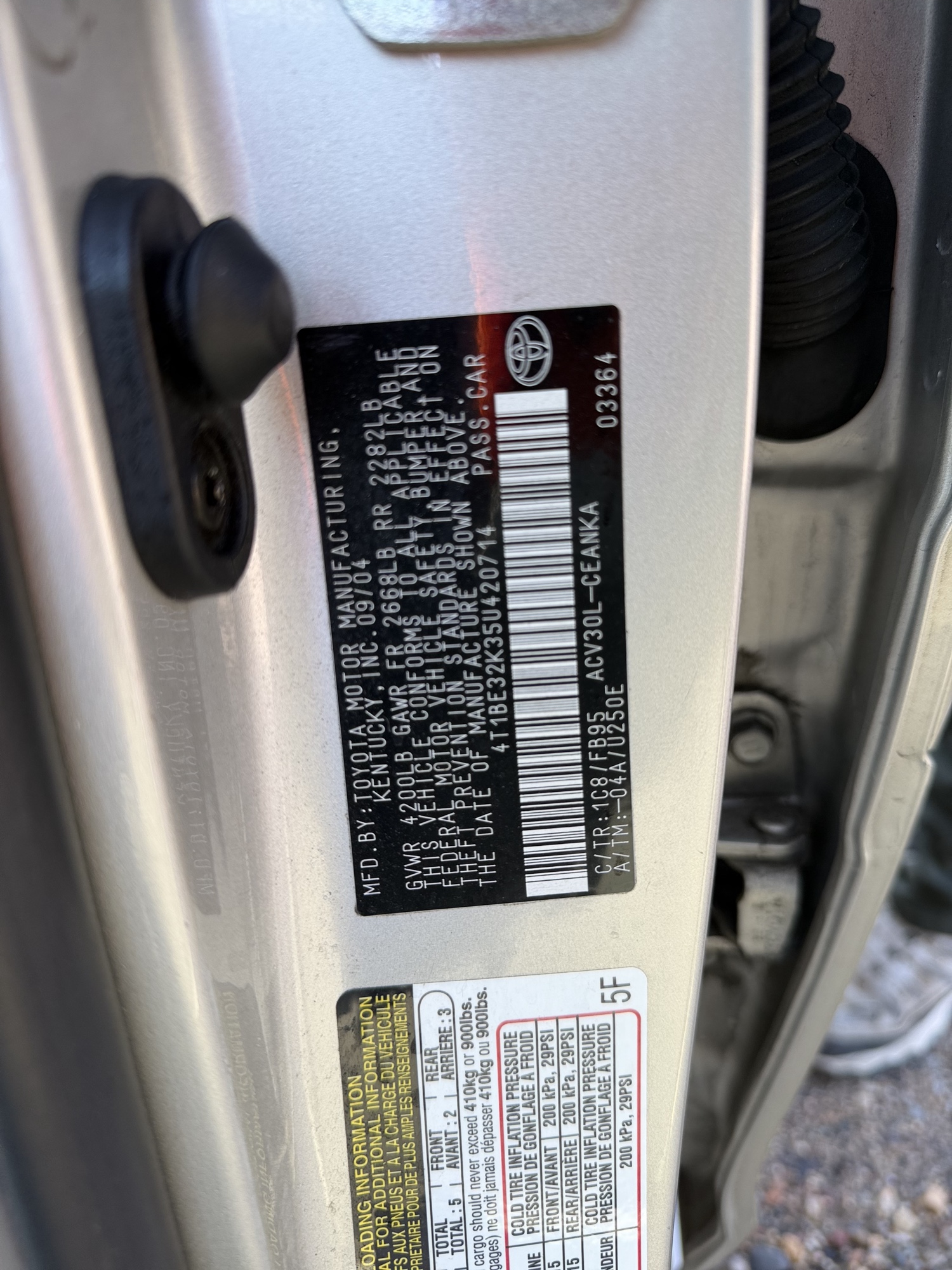 2005 toyota camry le with 145231 miles for sale near Elk River, Minnesota 106937_47_door_vin_sticker.jpg