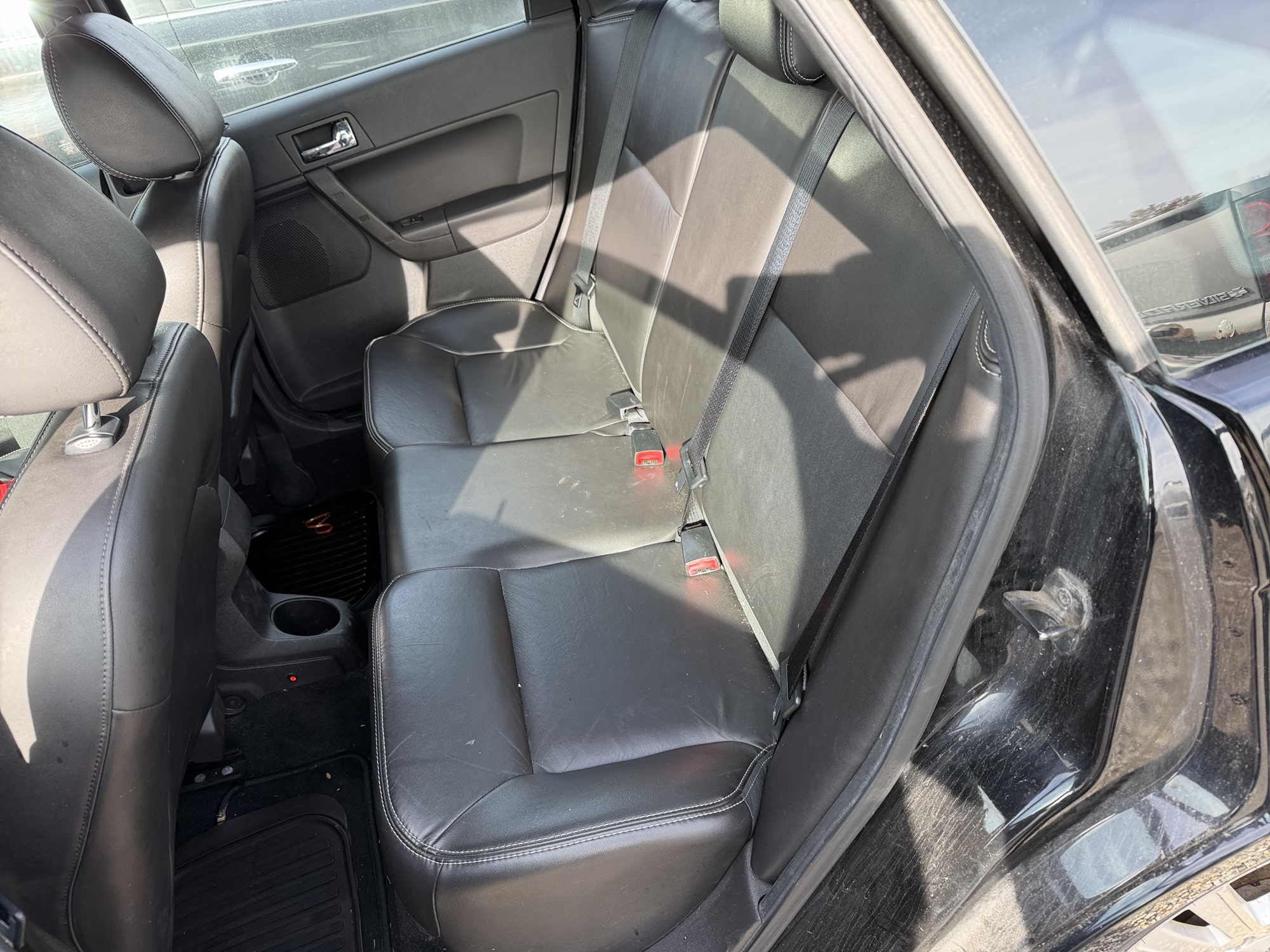 2010 ford focus sel-sedan with 180168 miles for sale near Elk River, Minnesota 106939_24_drv_rear_seat.jpg