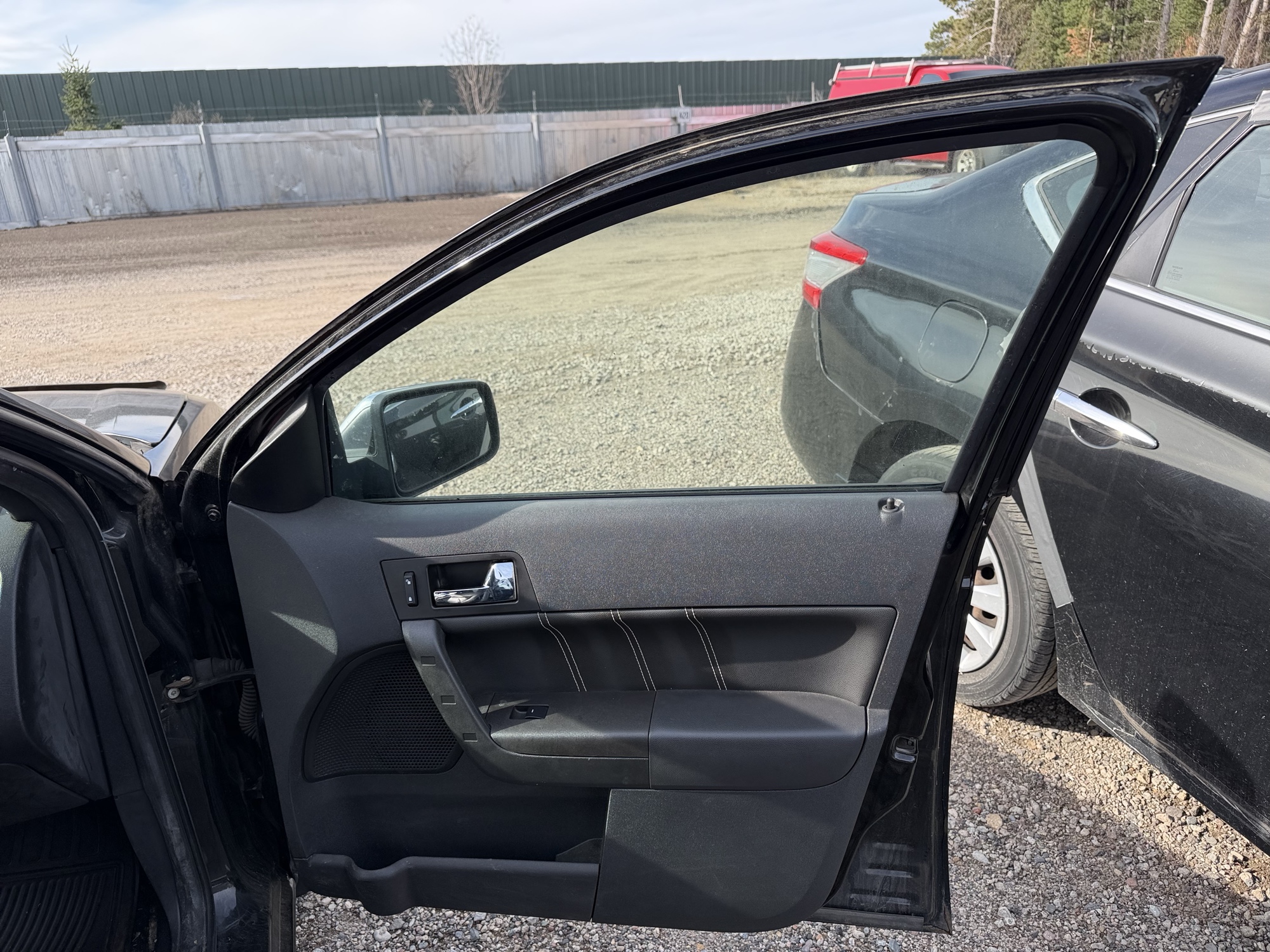 2010 ford focus sel-sedan with 180168 miles for sale near Elk River, Minnesota 106939_32_passenger_door_panel.jpg