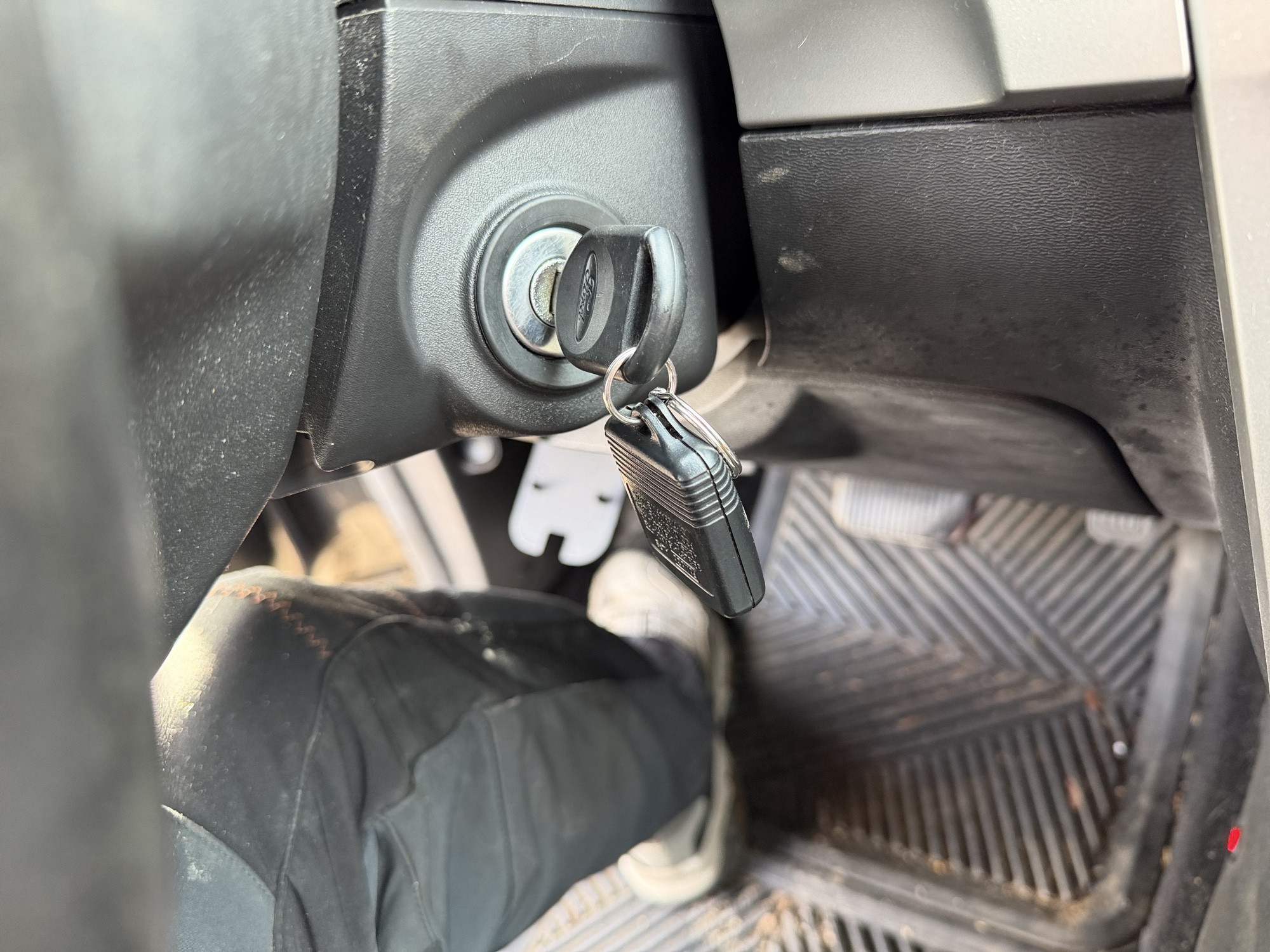 2010 ford focus sel-sedan with 180168 miles for sale near Elk River, Minnesota 106939_51_keys.jpg