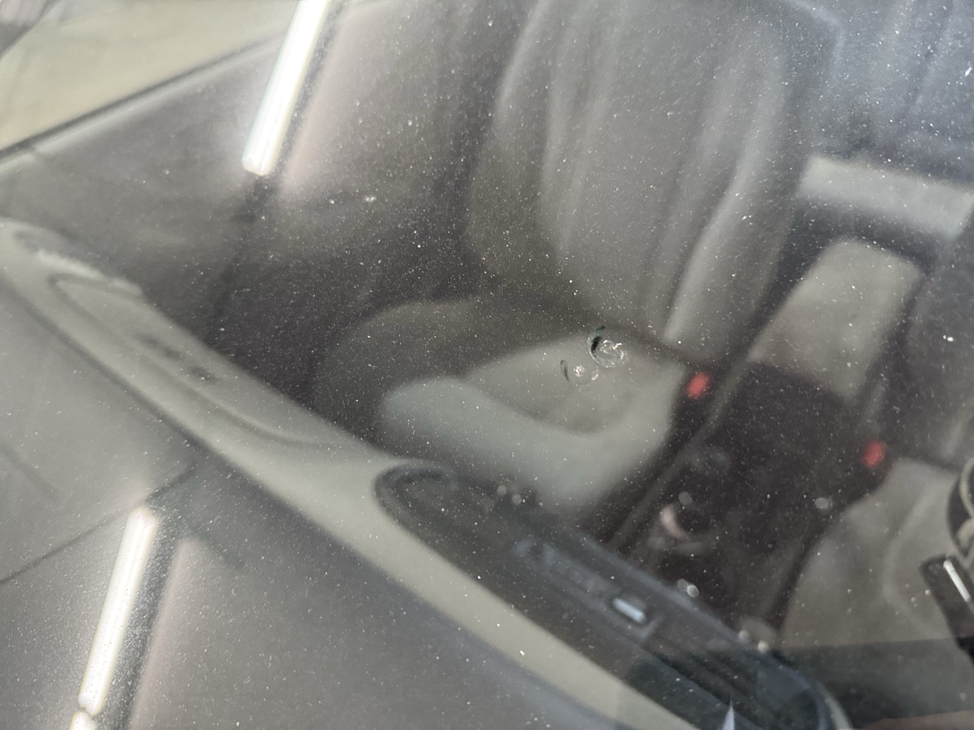 2000 honda accord lx-sedan with 366084 miles for sale near Elk River, Minnesota 106940_09_front_windshield.jpg