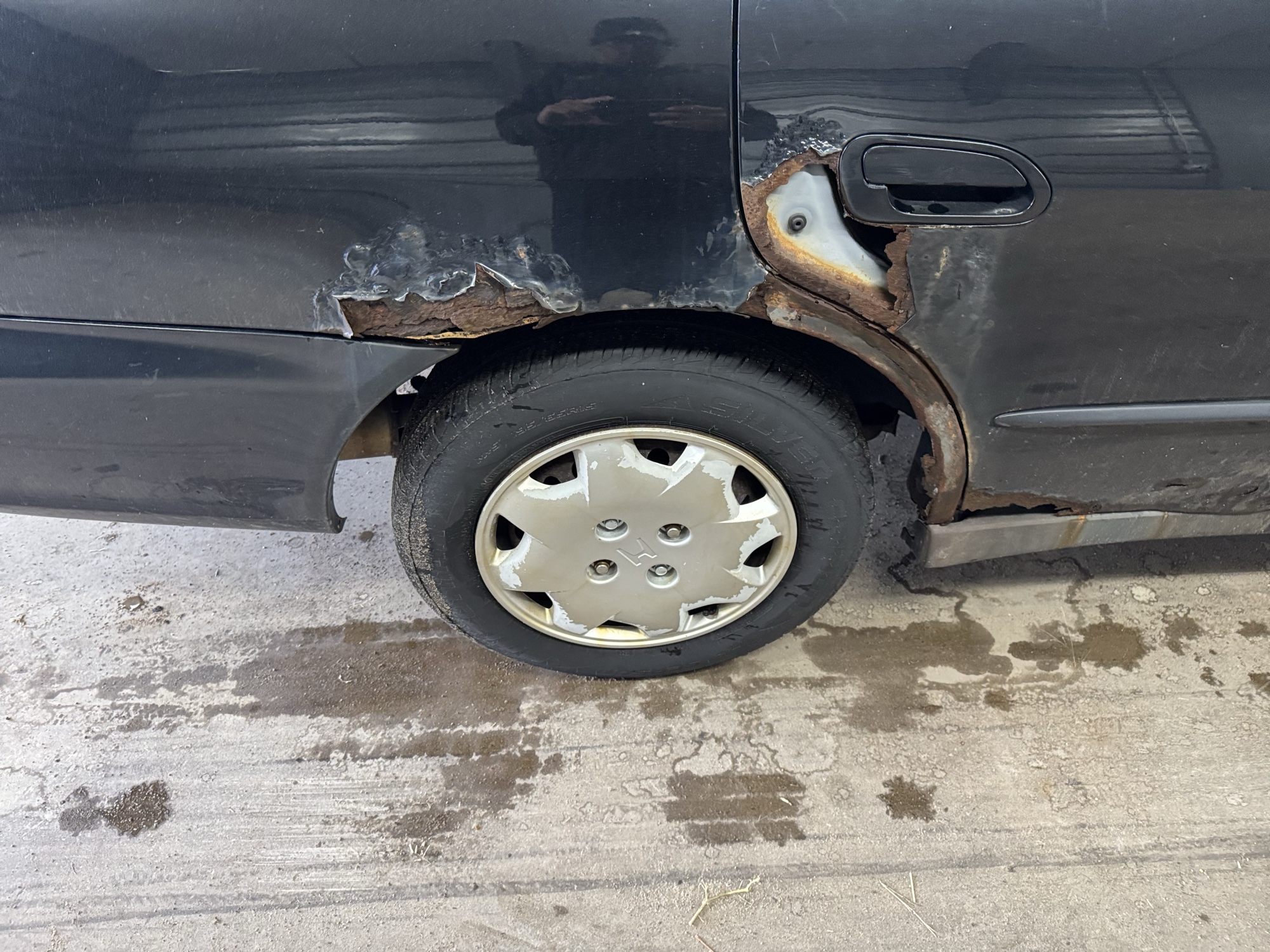 2000 honda accord lx-sedan with 366084 miles for sale near Elk River, Minnesota 106940_14_rear_pass_wheel.jpg