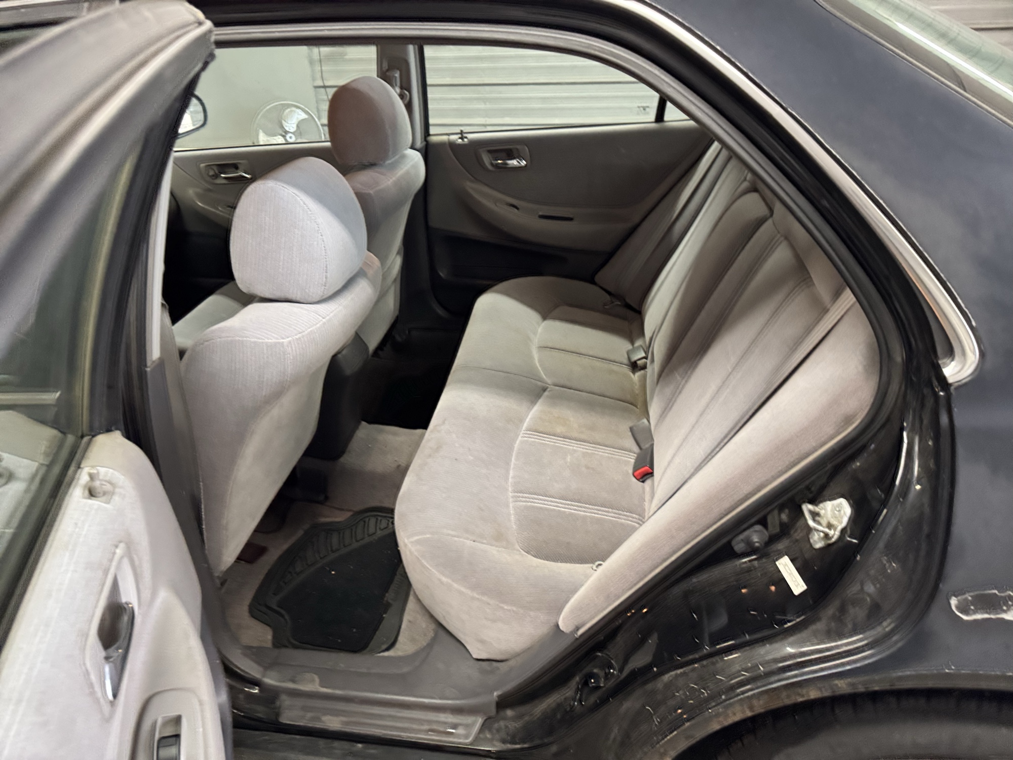 2000 honda accord lx-sedan with 366084 miles for sale near Elk River, Minnesota 106940_24_drv_rear_seat.jpg