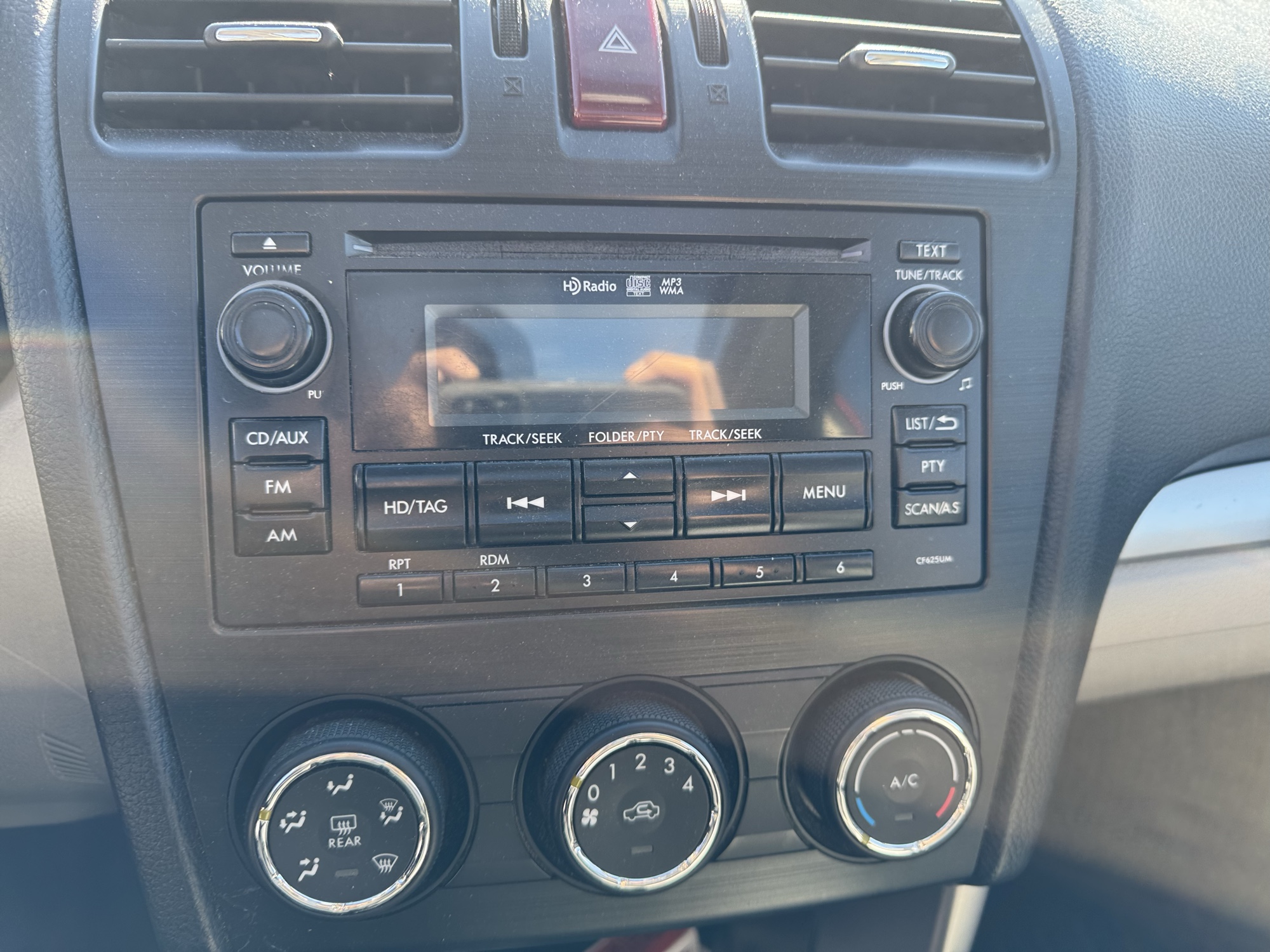 2014 subaru forester 2.5i-premium with 225305 miles for sale near Elk River, Minnesota 106942_39_radio_closeup.jpg