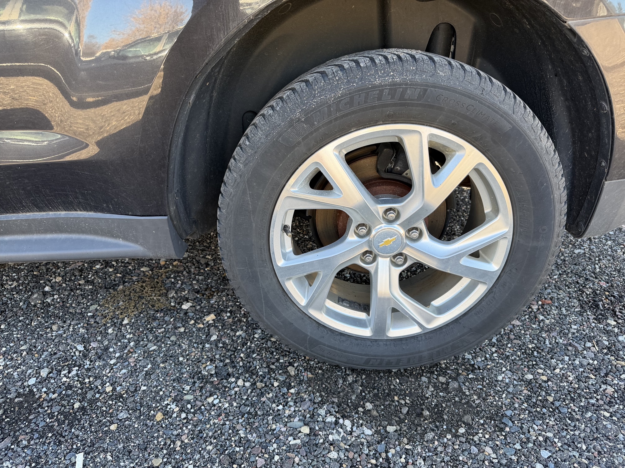 2013 chevrolet equinox 1lt-2wd with 175860 miles for sale near Elk River, Minnesota 106943_13_rear_drv_wheel.jpg