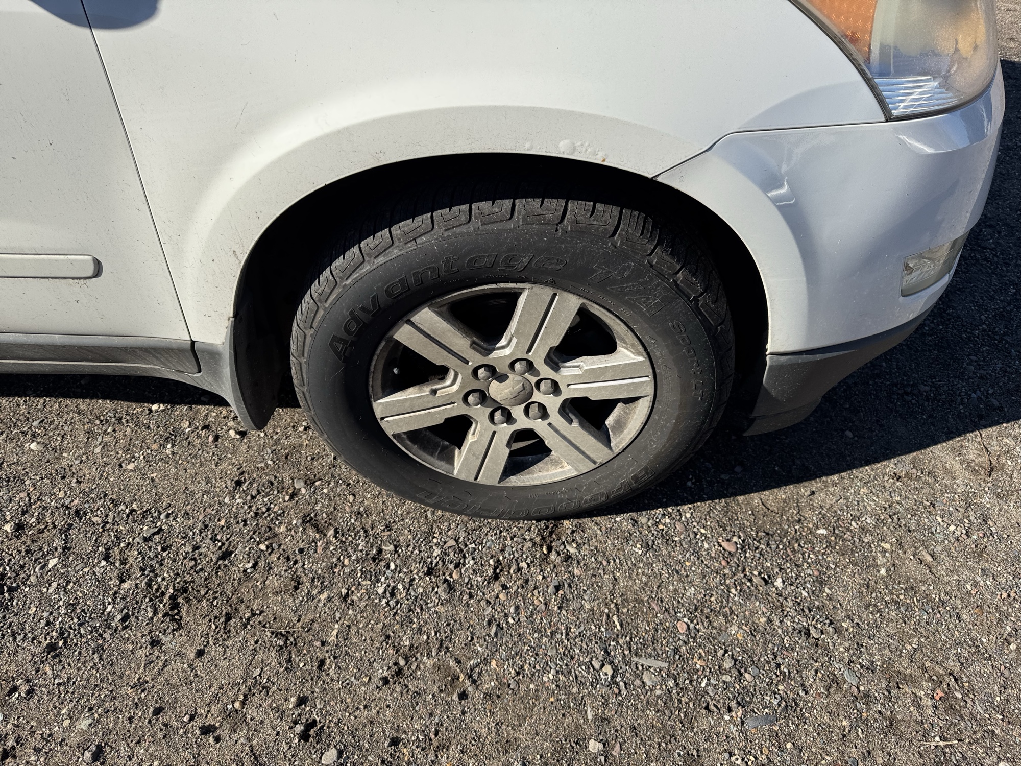 2012 chevrolet traverse lt-awd with 215098 miles for sale near Elk River, Minnesota 106946_15_front_pass_wheel.jpg