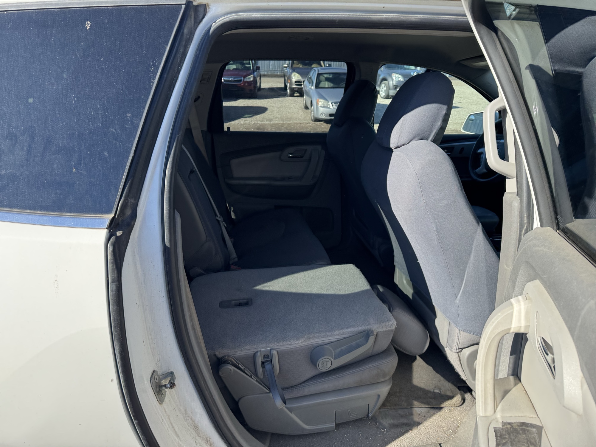 2012 chevrolet traverse lt-awd with 215098 miles for sale near Elk River, Minnesota 106946_28_pass_rear_seat.jpg