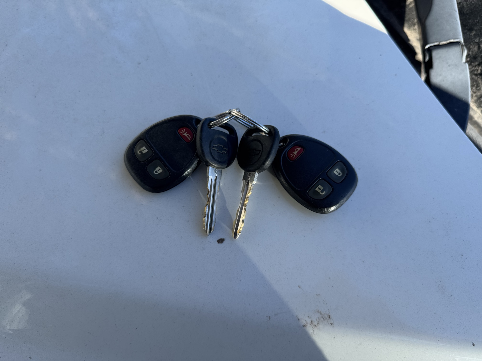 2012 chevrolet traverse lt-awd with 215098 miles for sale near Elk River, Minnesota 106946_51_keys.jpg